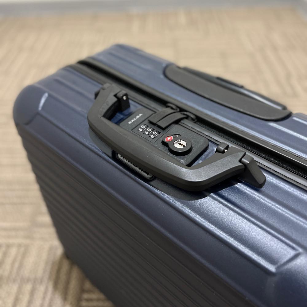 リモワ　サルサ　810.40-3　27リットル　中古美品　4輪