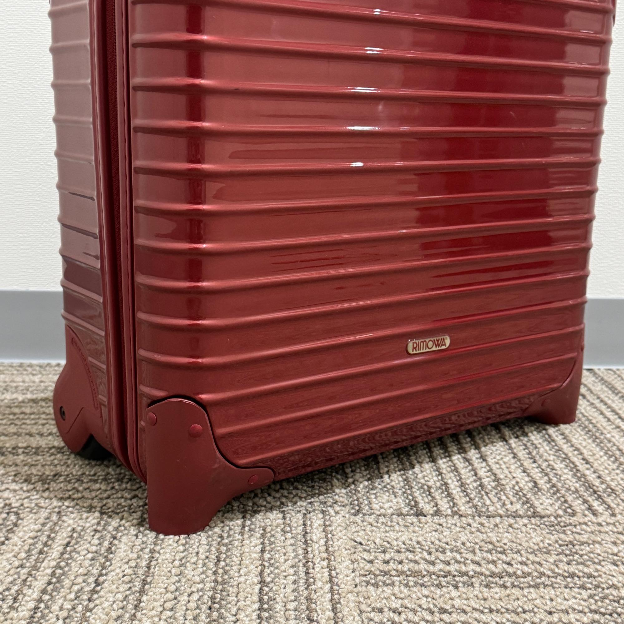 リモワ　サルサデラックス　U853.40-3　中古美品　25リットル　2輪