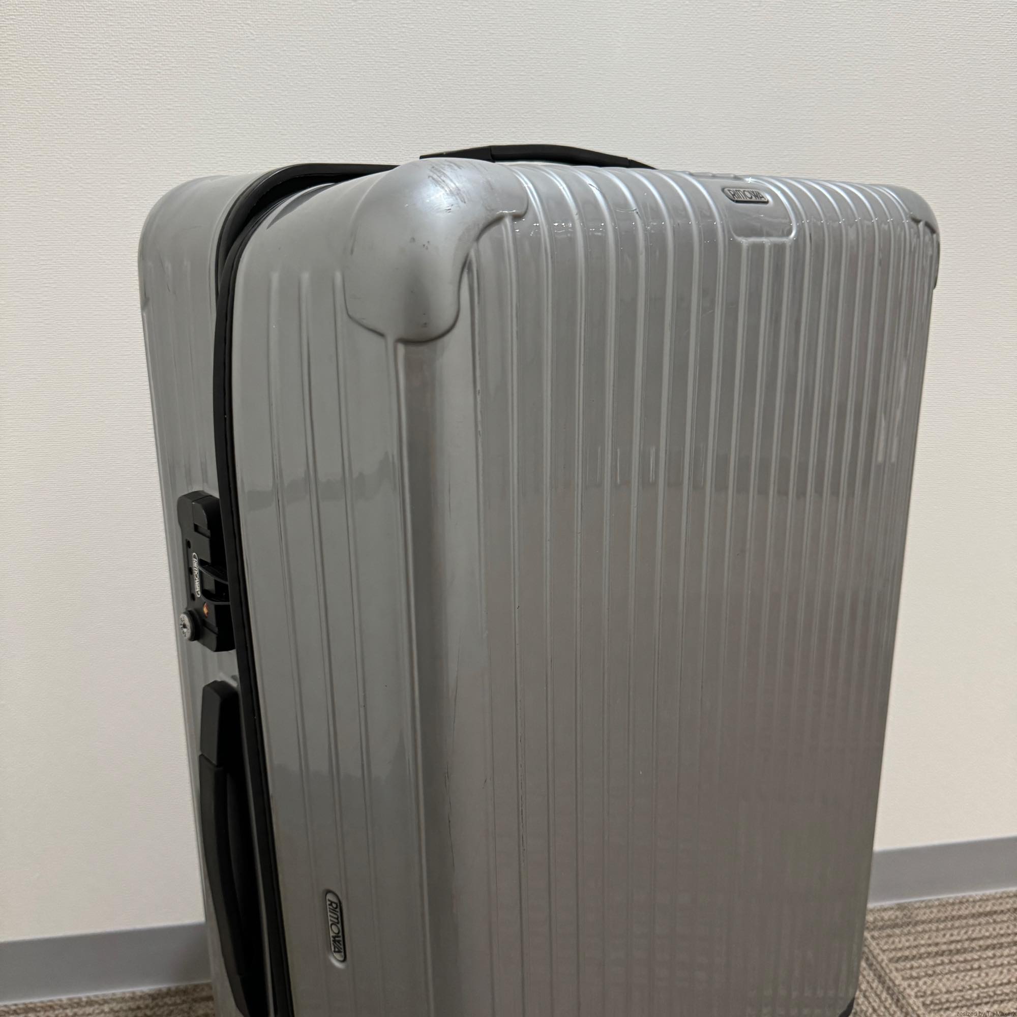 リモワ　サルサ　876.77-3　107リットル　中古商品　4輪