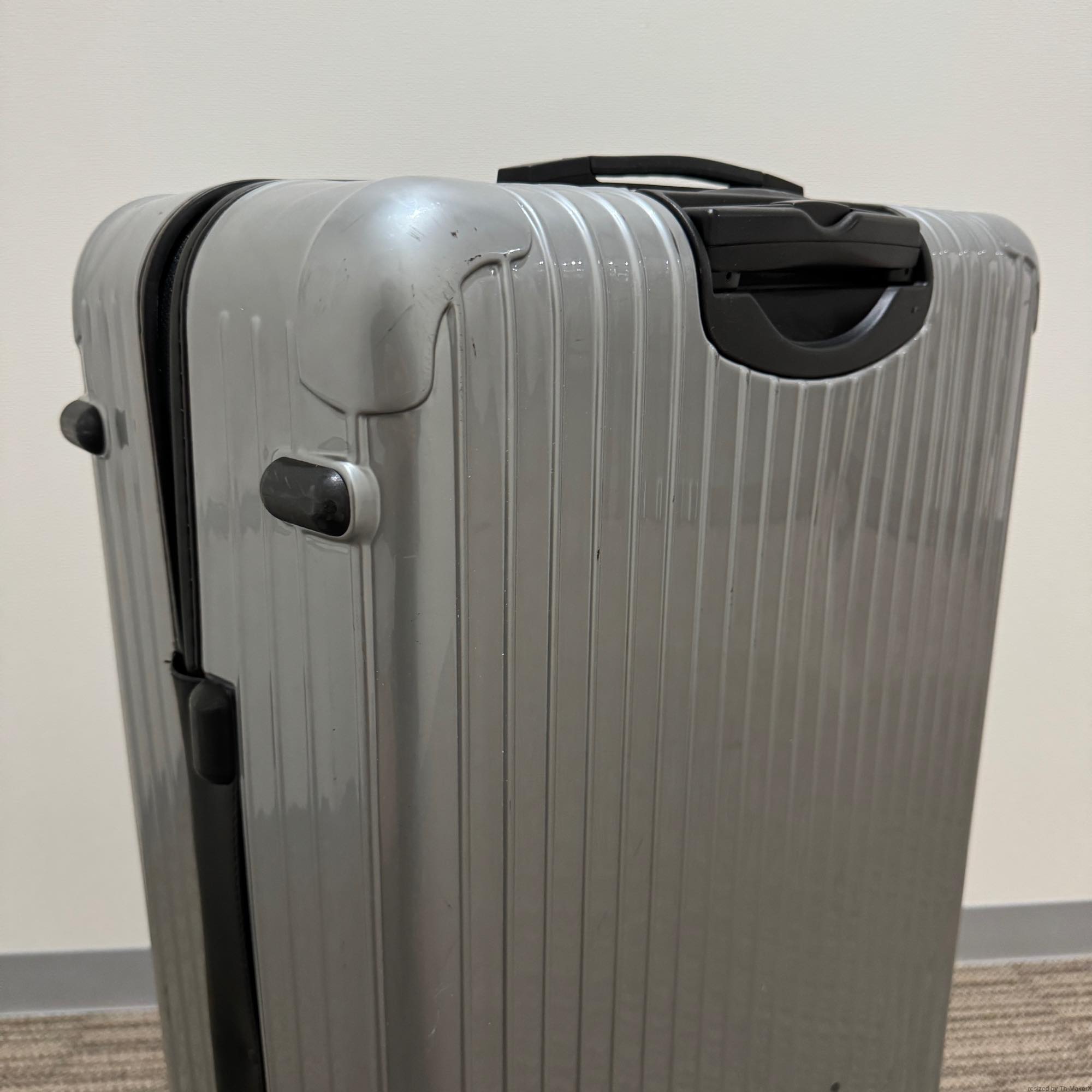 リモワ　サルサ　876.77-3　107リットル　中古商品　4輪