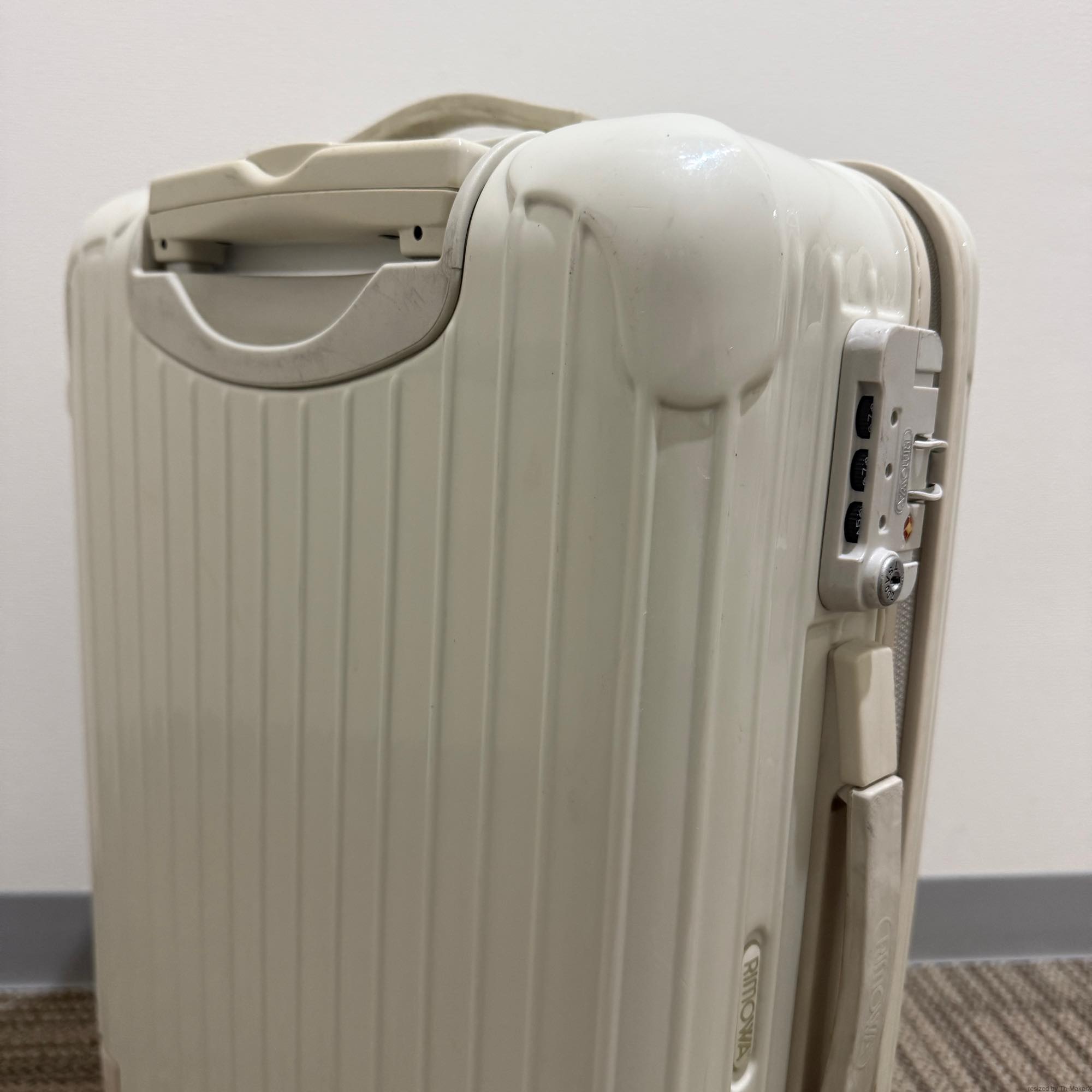 リモワ　ユナイテッドアローズ限定　サルサ　895.46-2　中古美品　32リットル　2輪