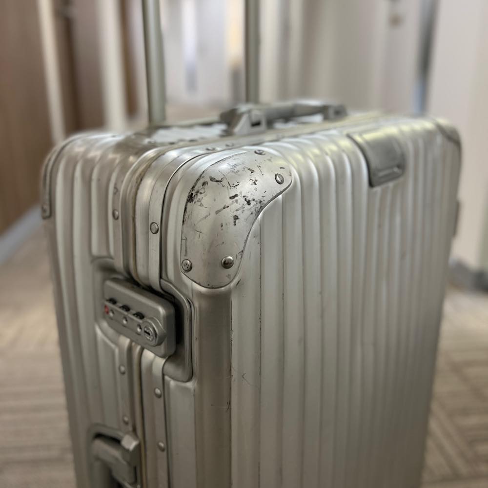 リモワ　トパーズ　中古商品　U930.63-3　63リットル　2輪