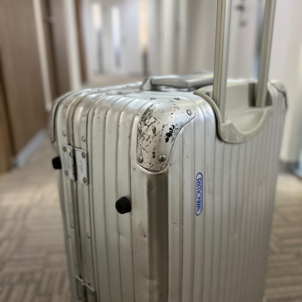 リモワ　トパーズ　中古商品　U930.63-3　63リットル　2輪