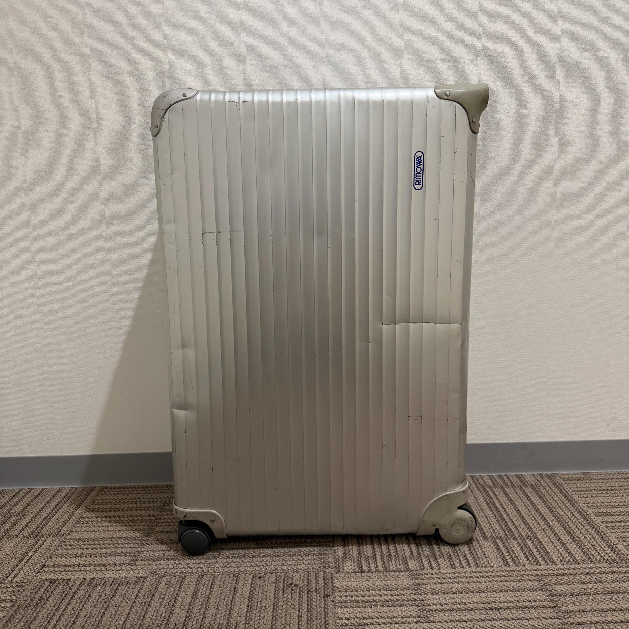 リモワ　トパーズ　中古美品　931.77-3　104リットル　4輪