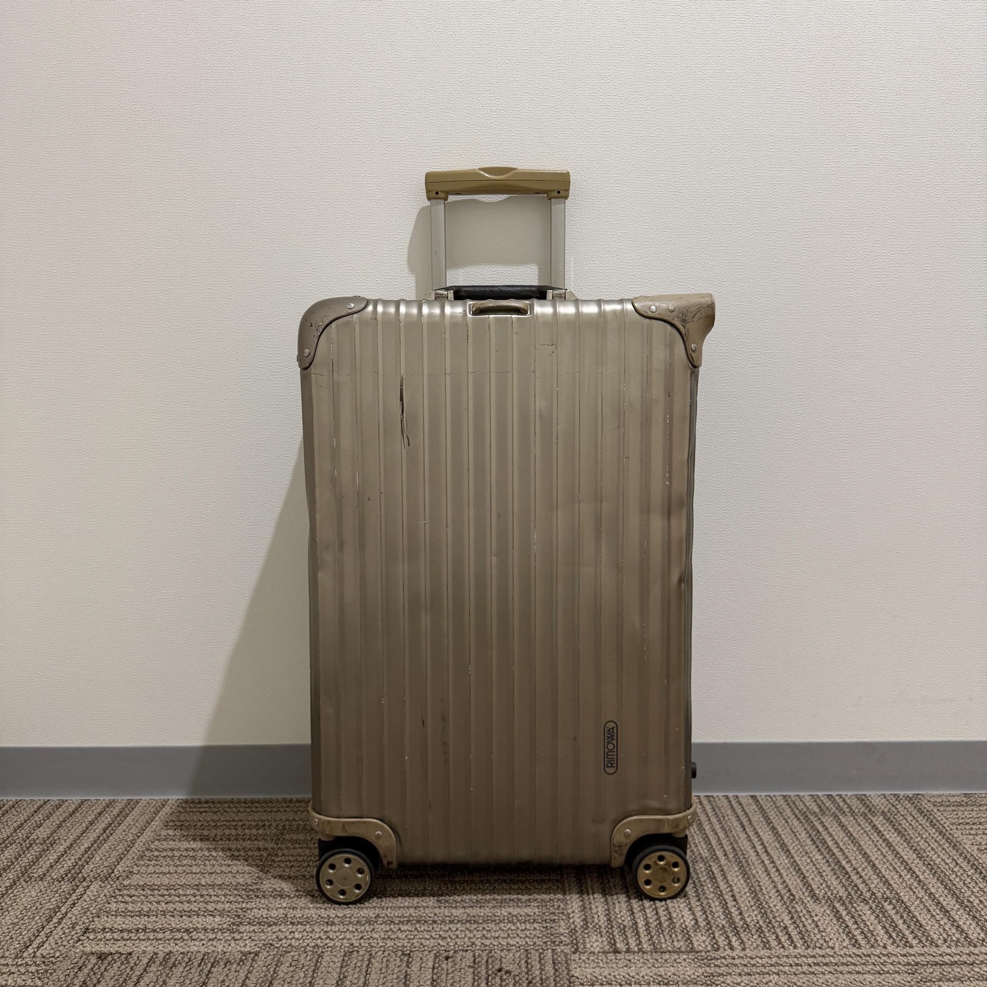 売り切れ商品 – リモワ(RIMOWA)専門通販サイト スーツケースマニア