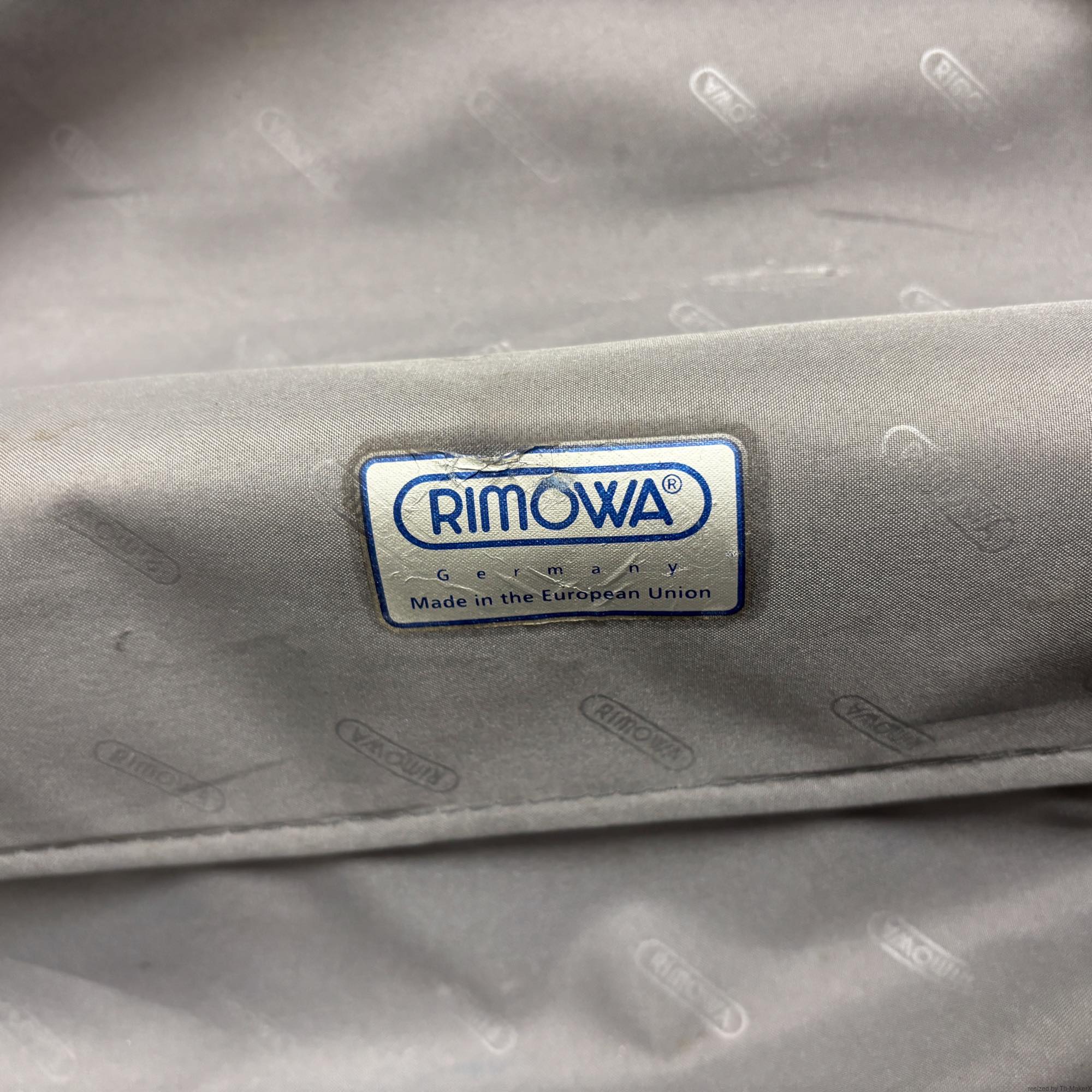 リモワ　エッセンシャル(サルサ)　851.52-32　32リットル　中古商品　2輪