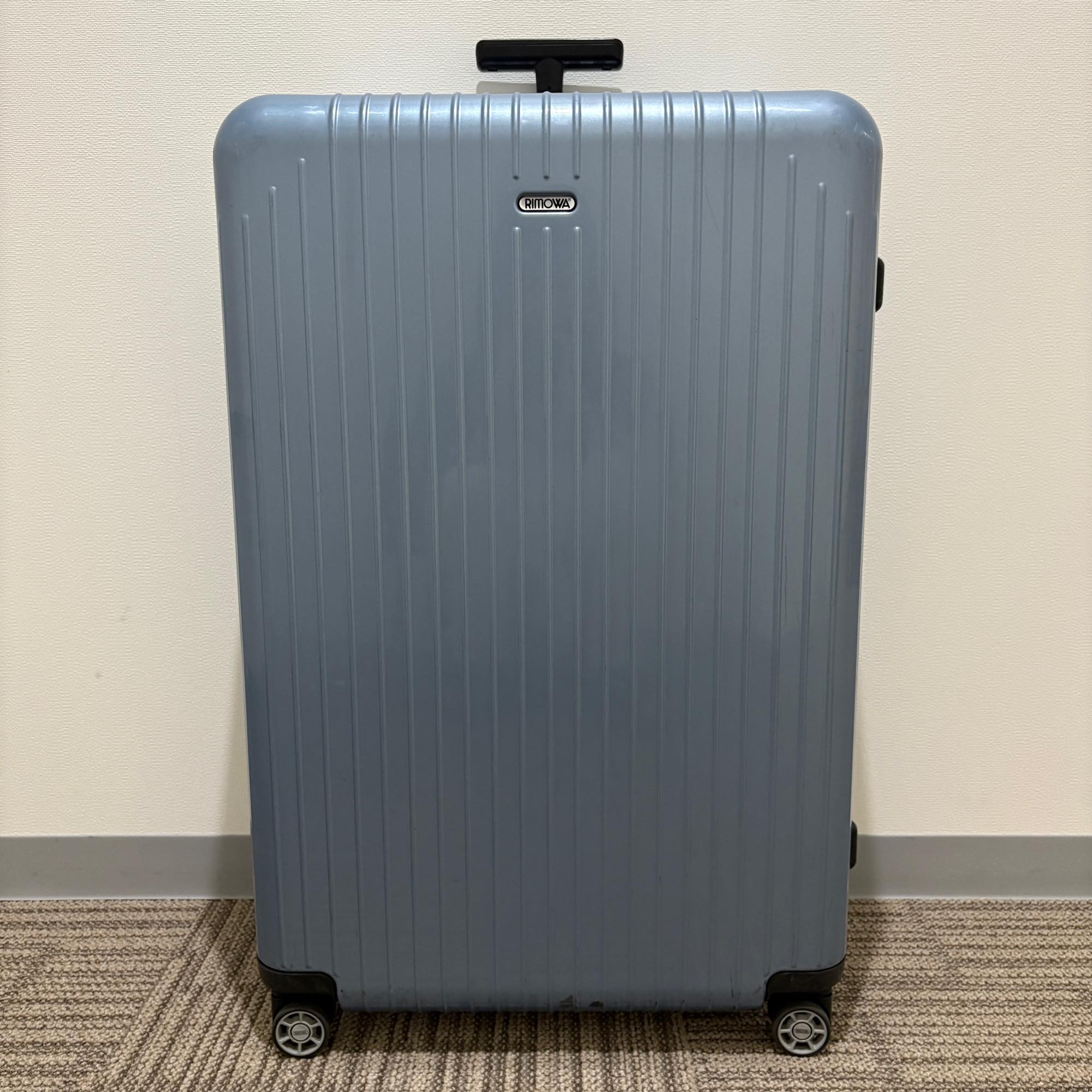 リモワ　サルサ エアー　820.77-４　105リットル　中古美品　4輪