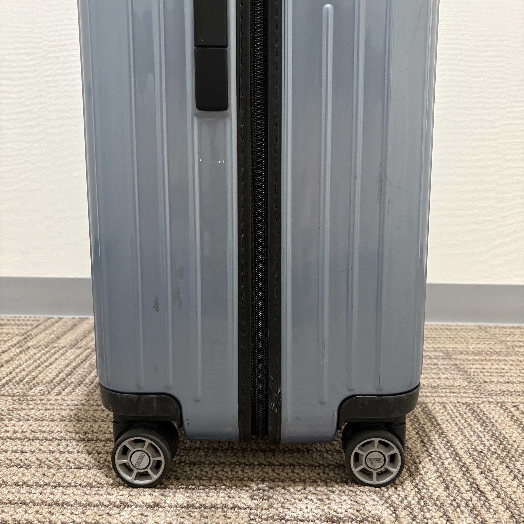 リモワ サルサ エアー 820.77-4 105リットル 中古美品 4輪 – リモワ