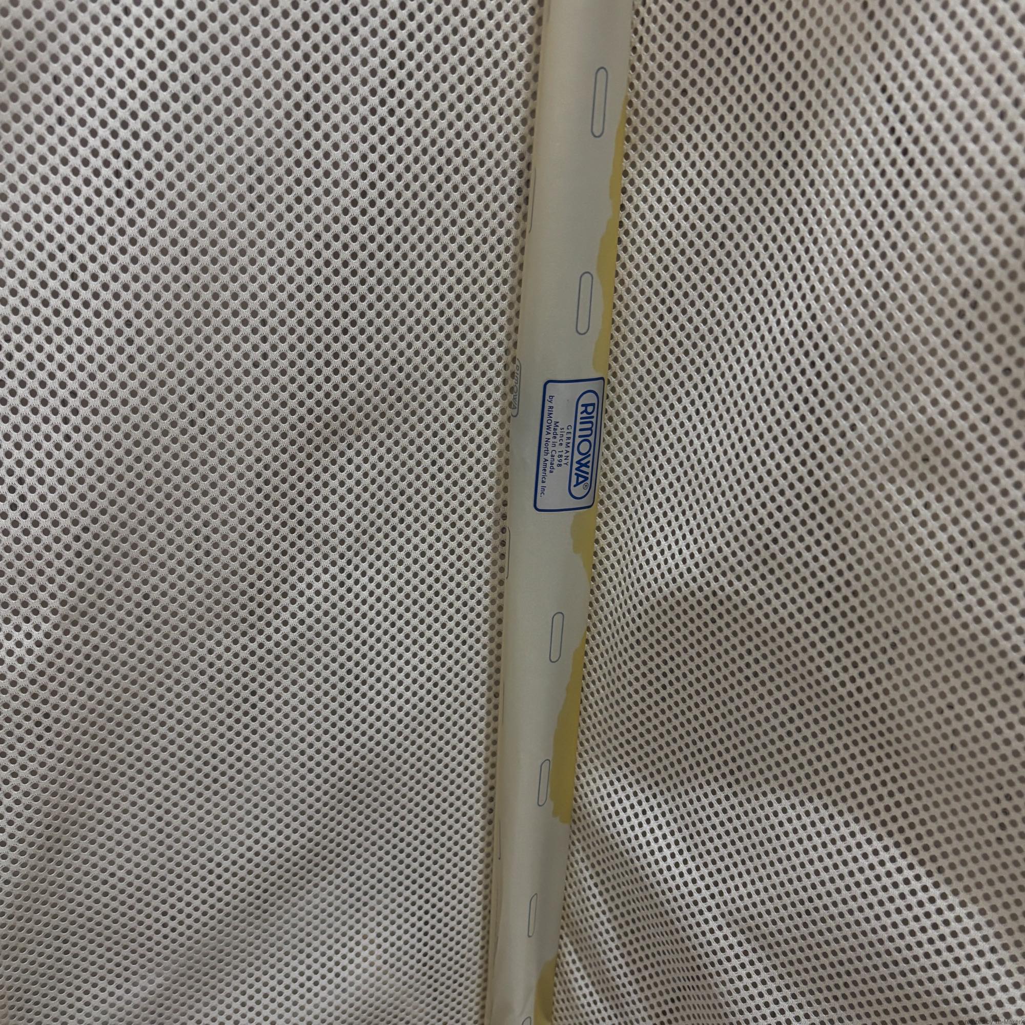 リモワ　エッセンシャルライト(サルサエアー)　中古美品　822.70-4　80リットル　4輪
