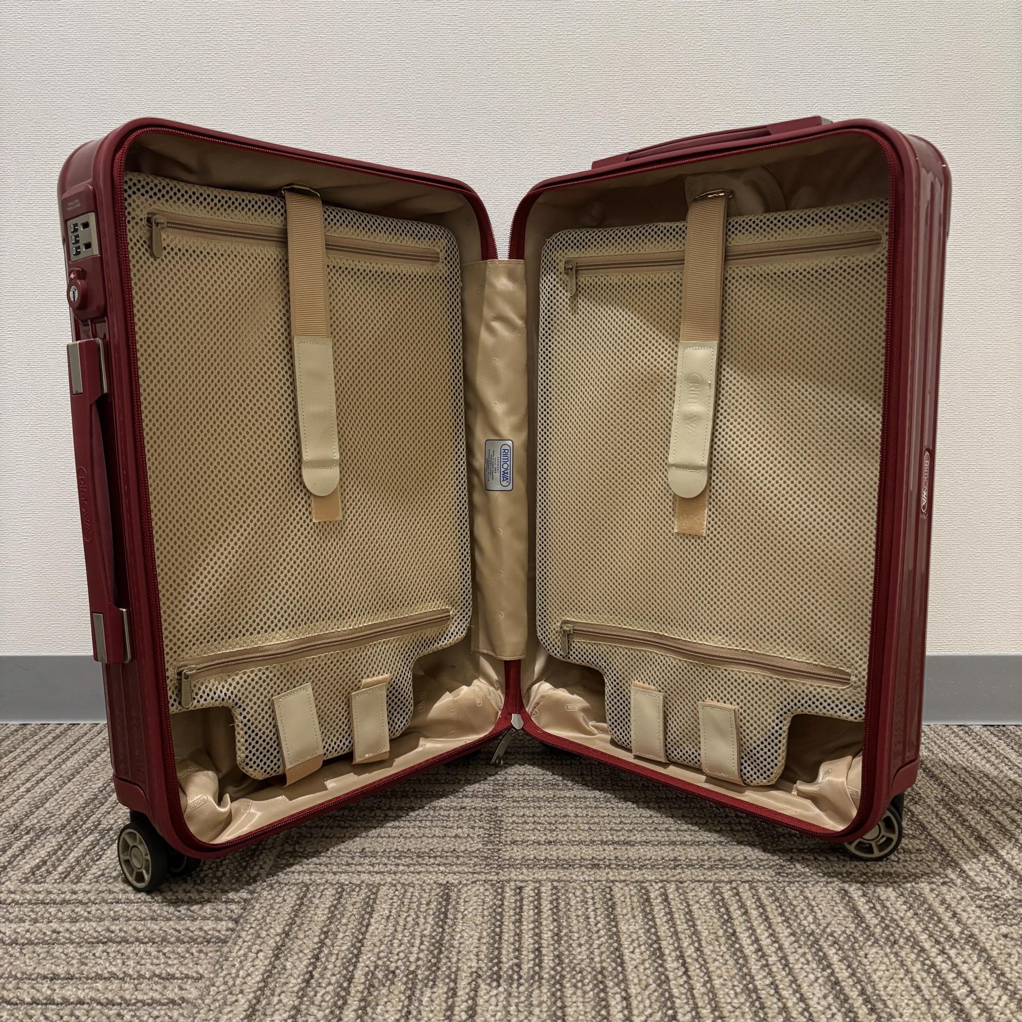リモワ エッセンシャル(サルサ デラックス)　830.52.53.4　中古美品　32リットル　4輪
