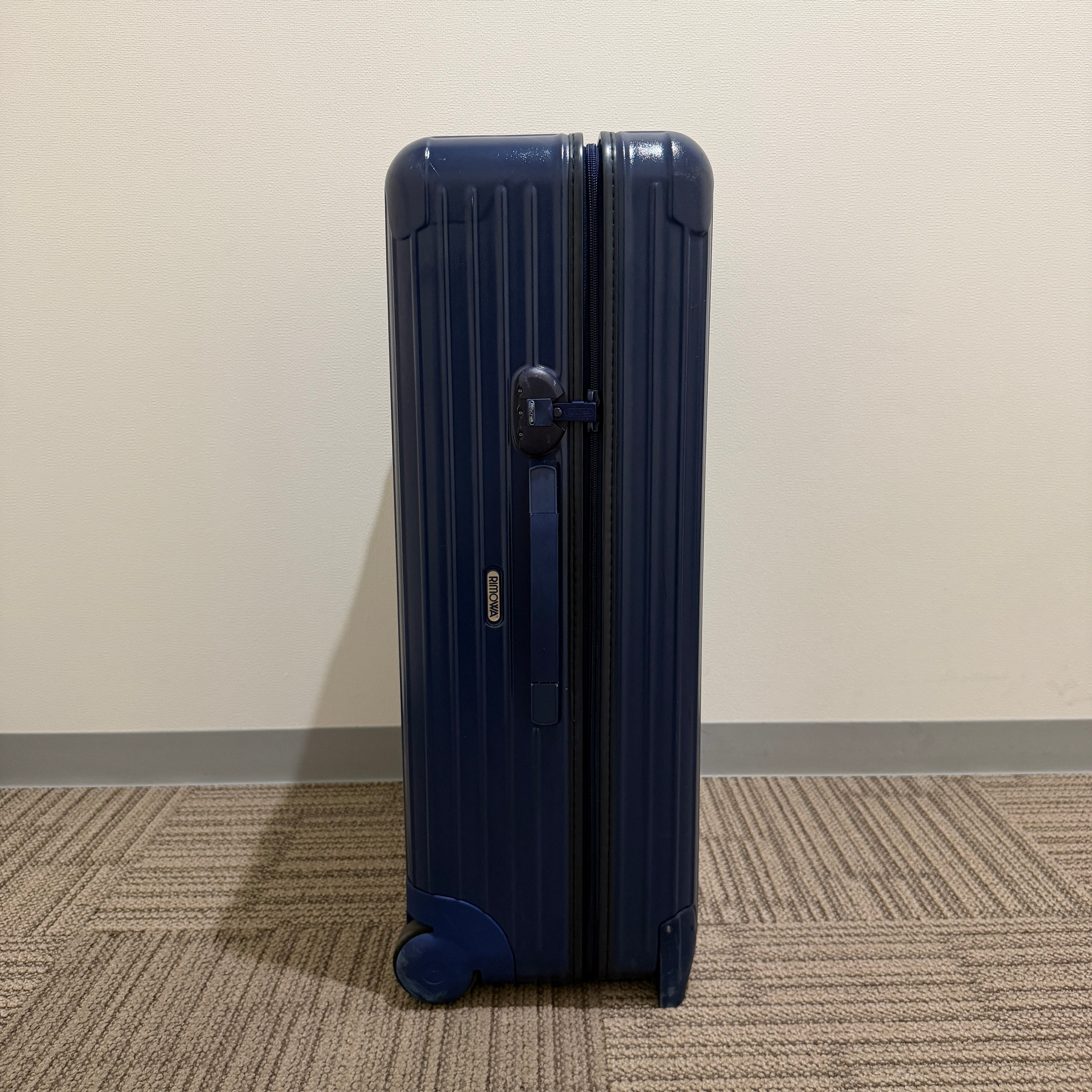 リモワ　サルサ　854.70-4　82リットル　中古美品　2輪