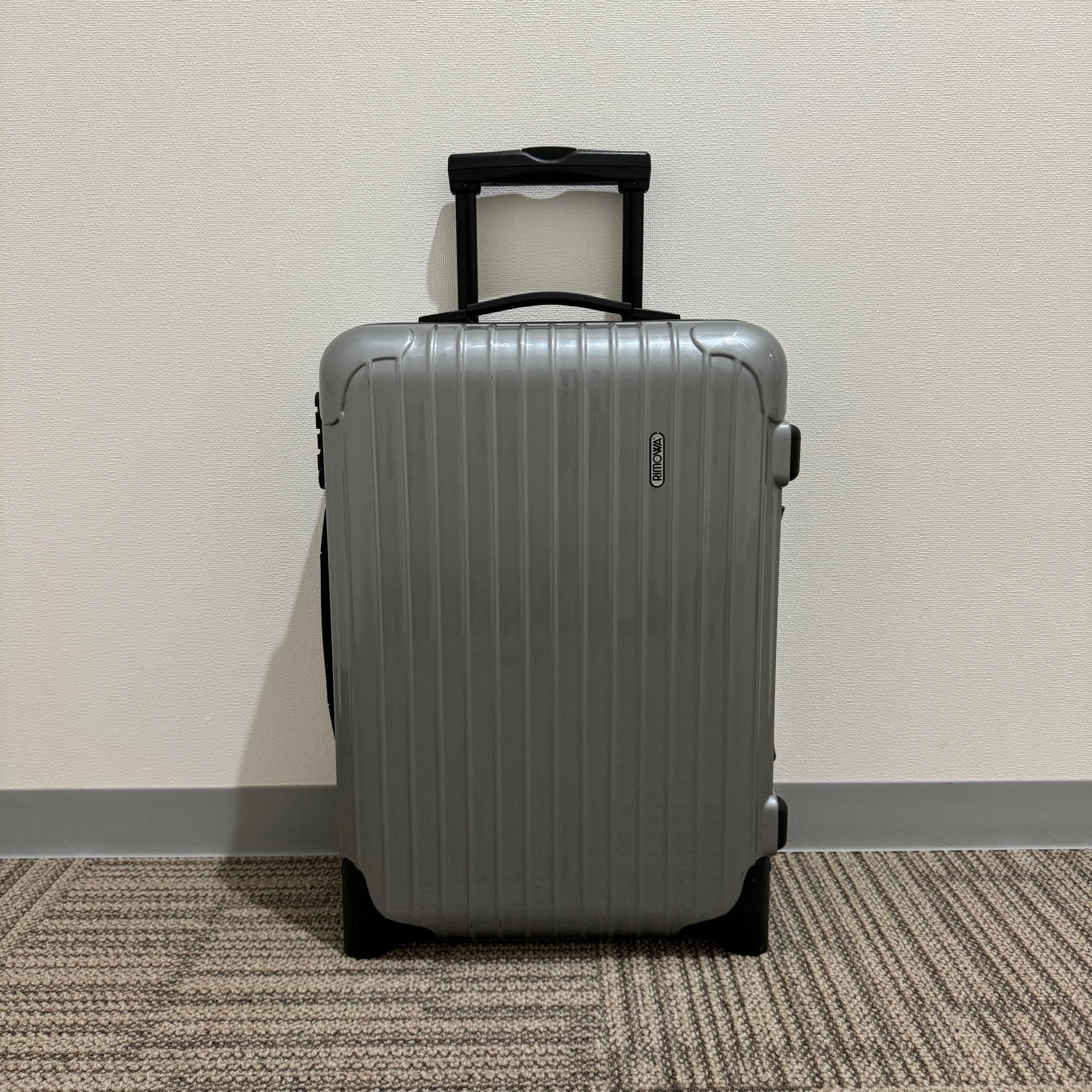 リモワ　サルサ　中古美品　856.52-4　35リットル　2輪