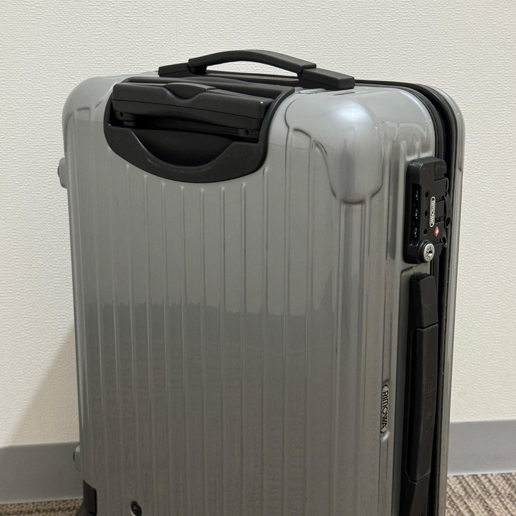 リモワ　サルサ　中古美品　856.52-4　35リットル　2輪