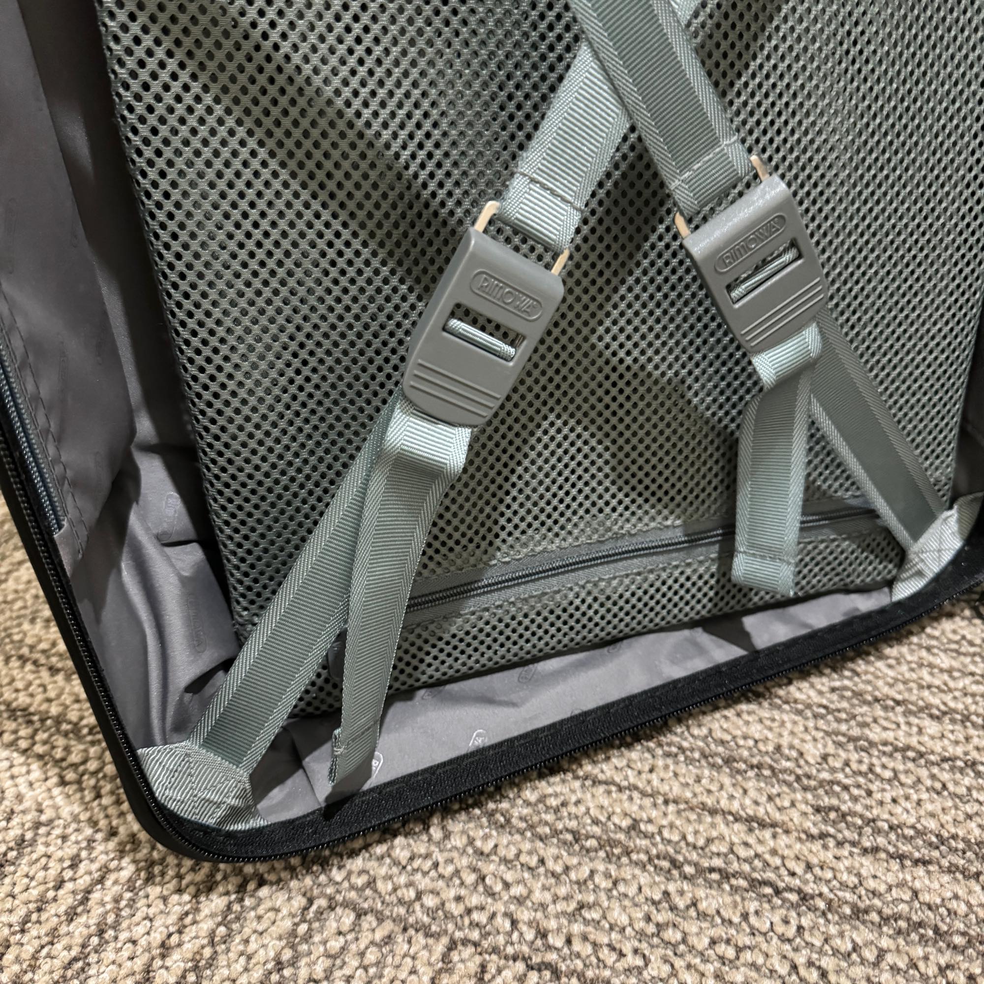 リモワ サルサ 中古美品 856.52-4 35リットル 2輪 – リモワ(RIMOWA