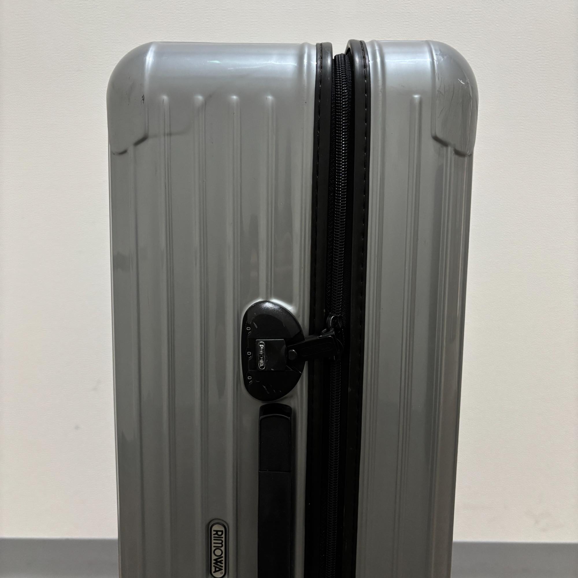 TSAロックとは？ – リモワ(RIMOWA)専門通販サイト スーツケースマニア