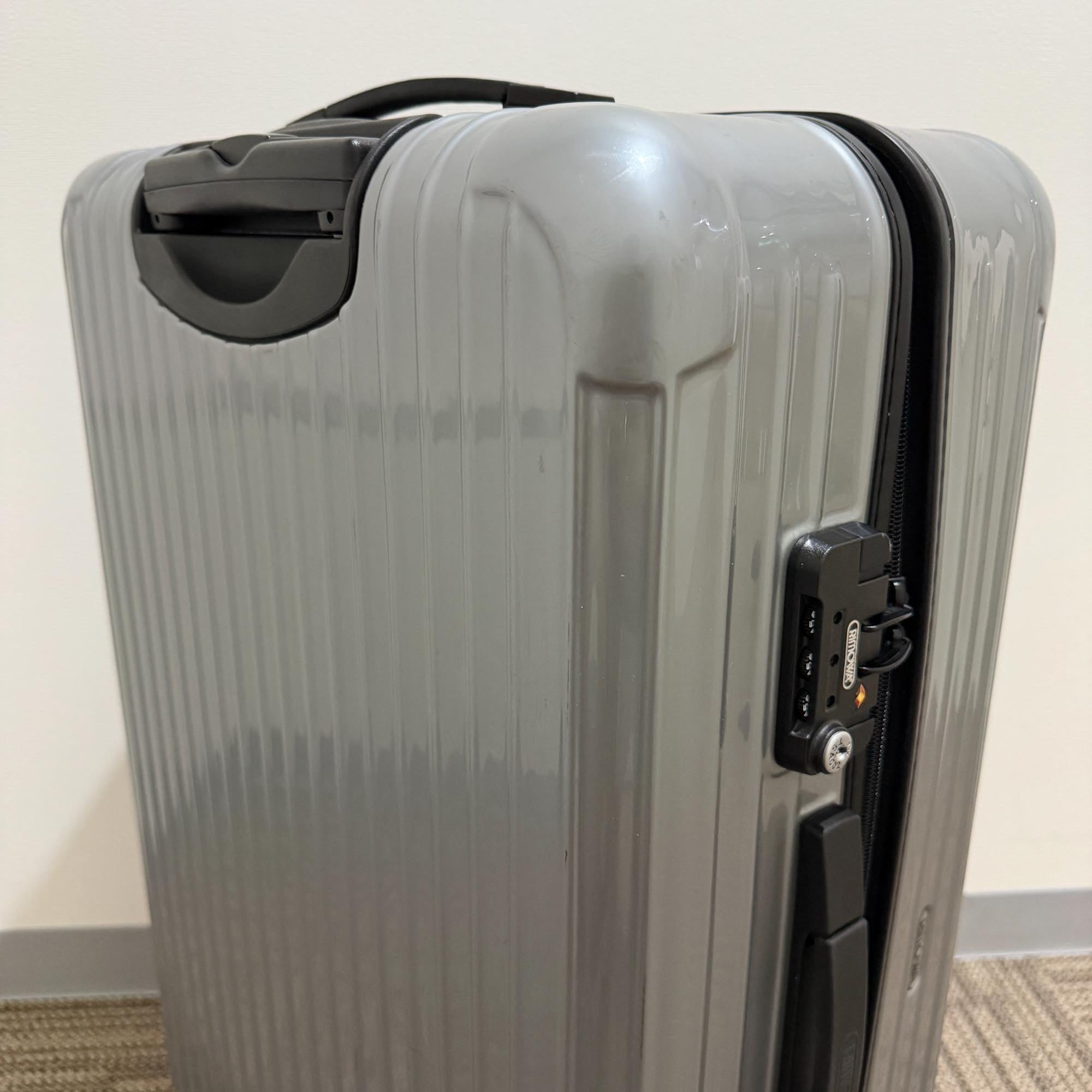 リモワ　サルサ　876.70-4　82リットル　中古美品　4輪