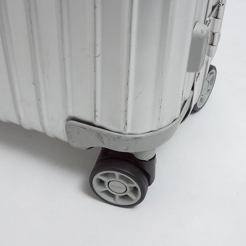 リモワ　トパーズ　923.52-4　中古商品　32リットル　4輪