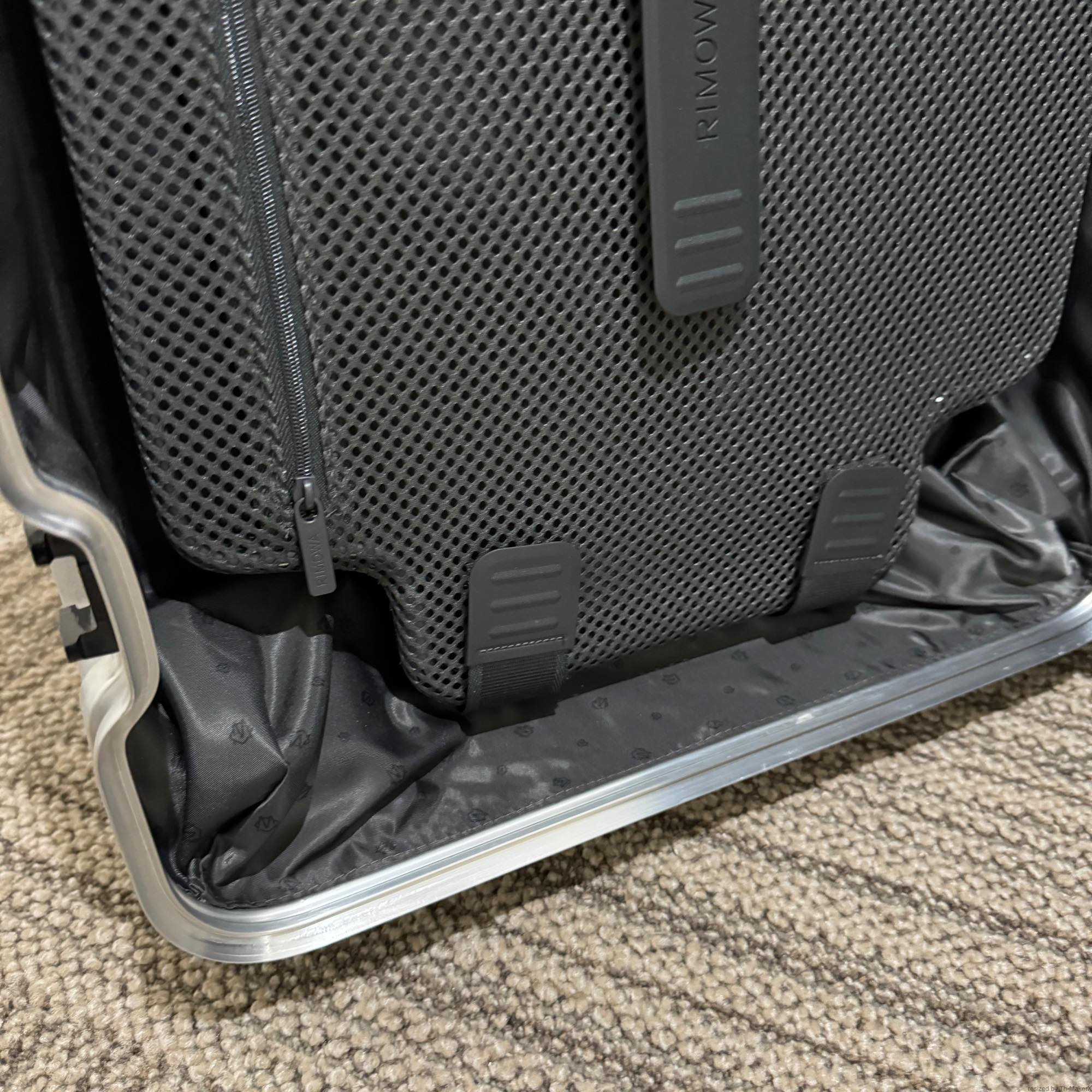 リモワ　オリジナル　925.53.00.4-4　キャビン　アウトレット品　35リットル　4輪