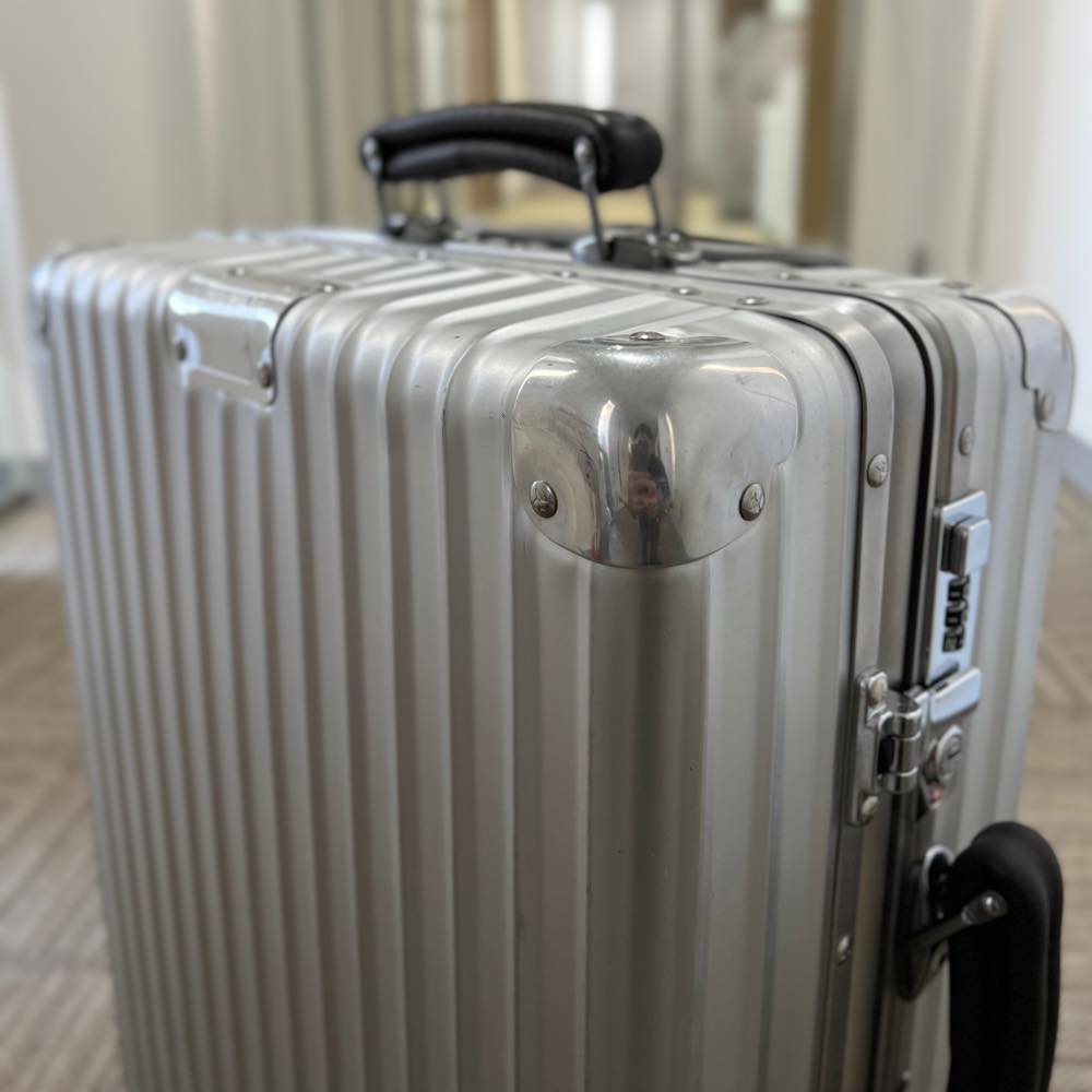 リモワ　クラシックフライト　中古美品　971.52-4　33リットル　4輪