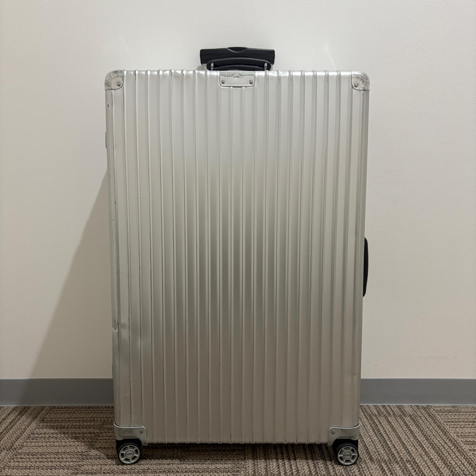 リモワ　クラシックフライト 中古美品　971.77-4　97リットル　4輪