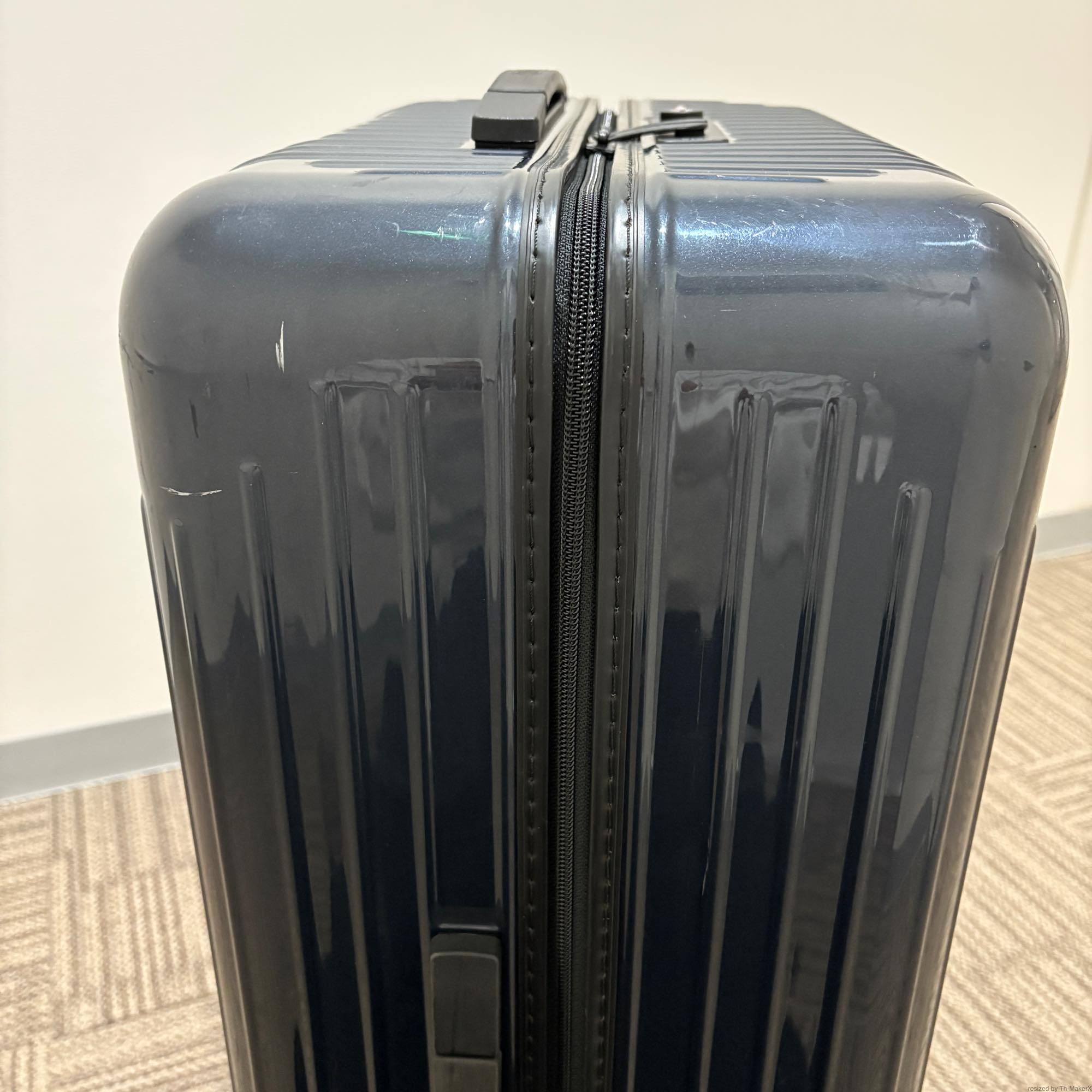 リモワ　サルサ エアー　820.70.25.4-5　中古美品　80リットル　4輪