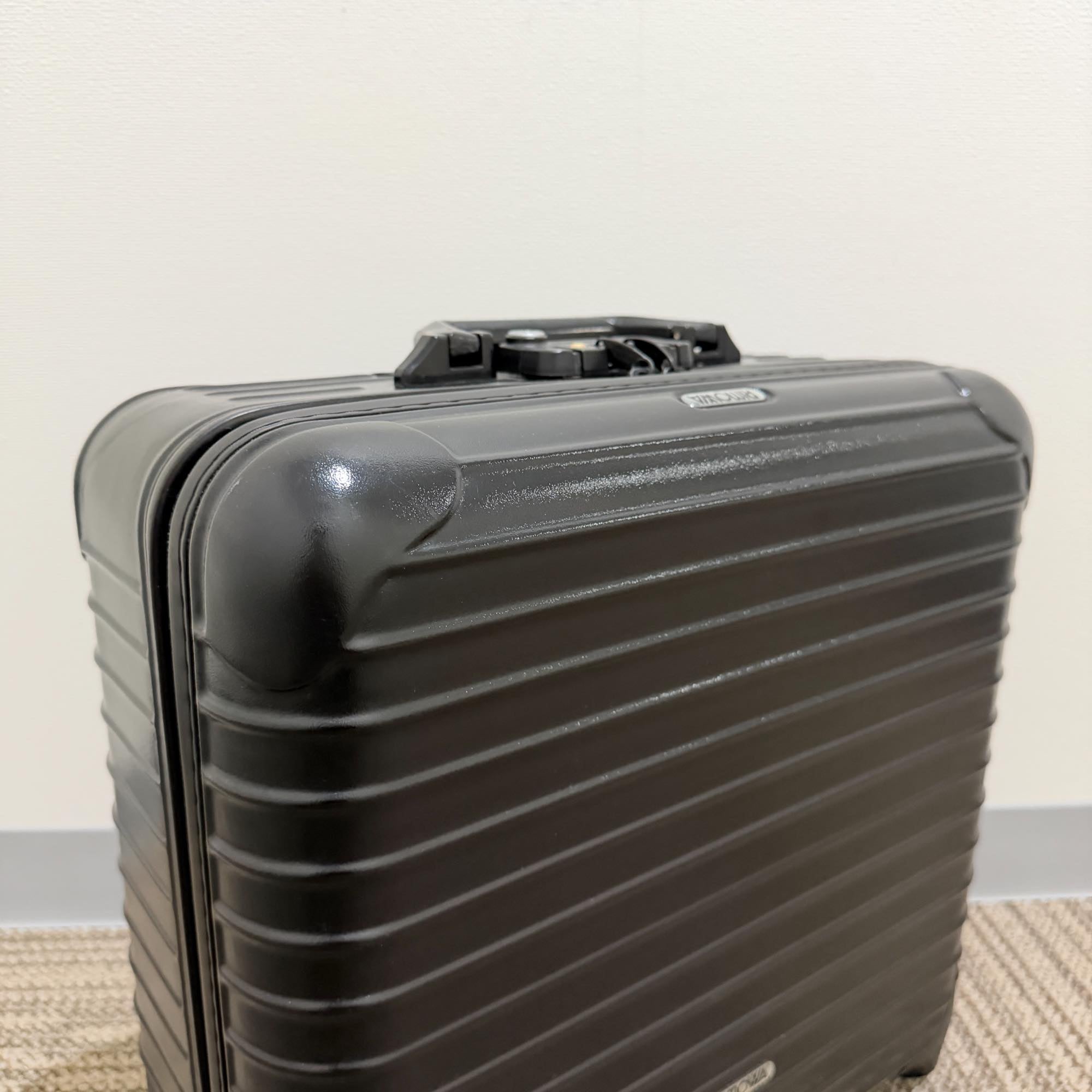 リモワの選び方 – リモワ(RIMOWA)専門通販サイト スーツケースマニア