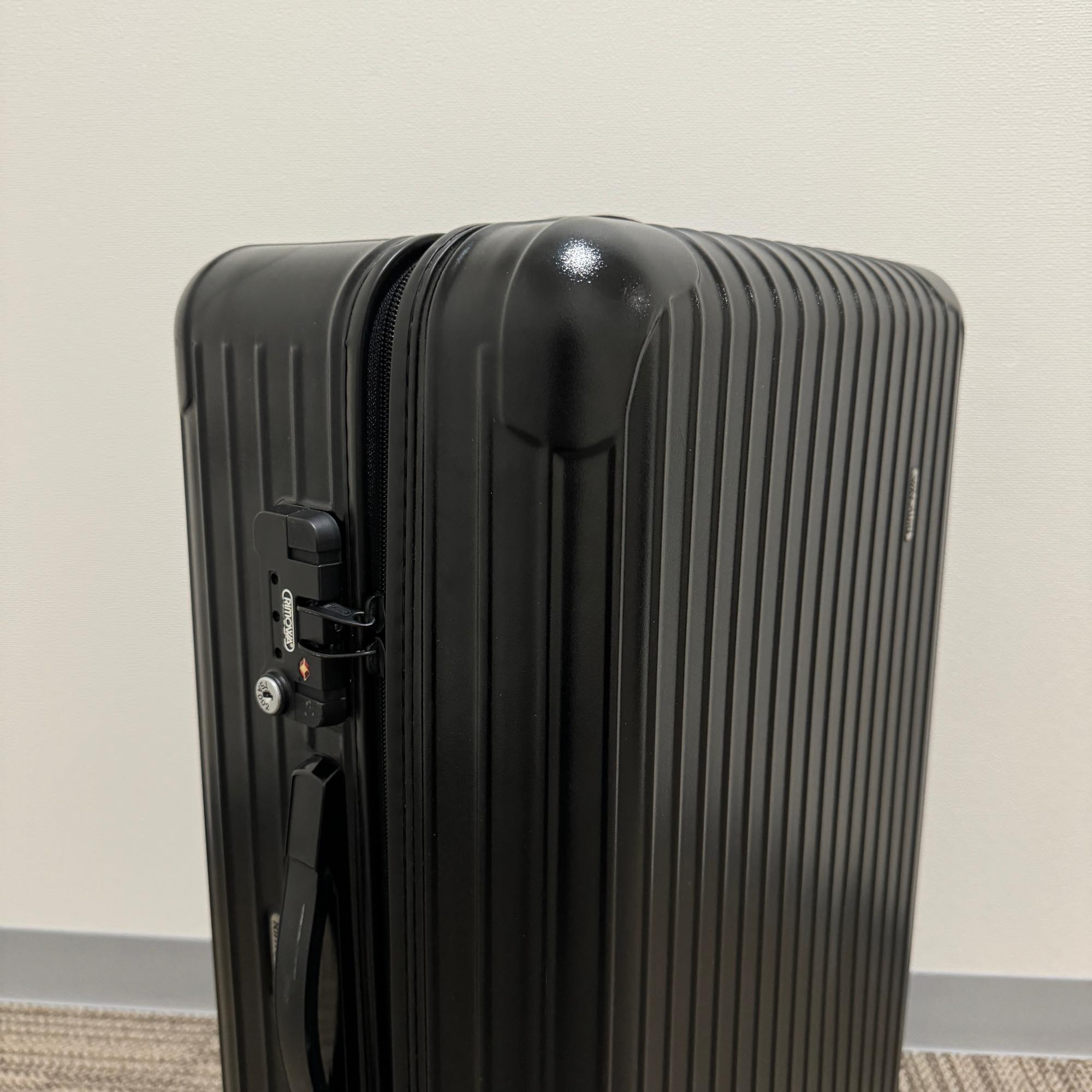 リモワ　サルサ　851.63-5 　中古美品　63リットル　2輪
