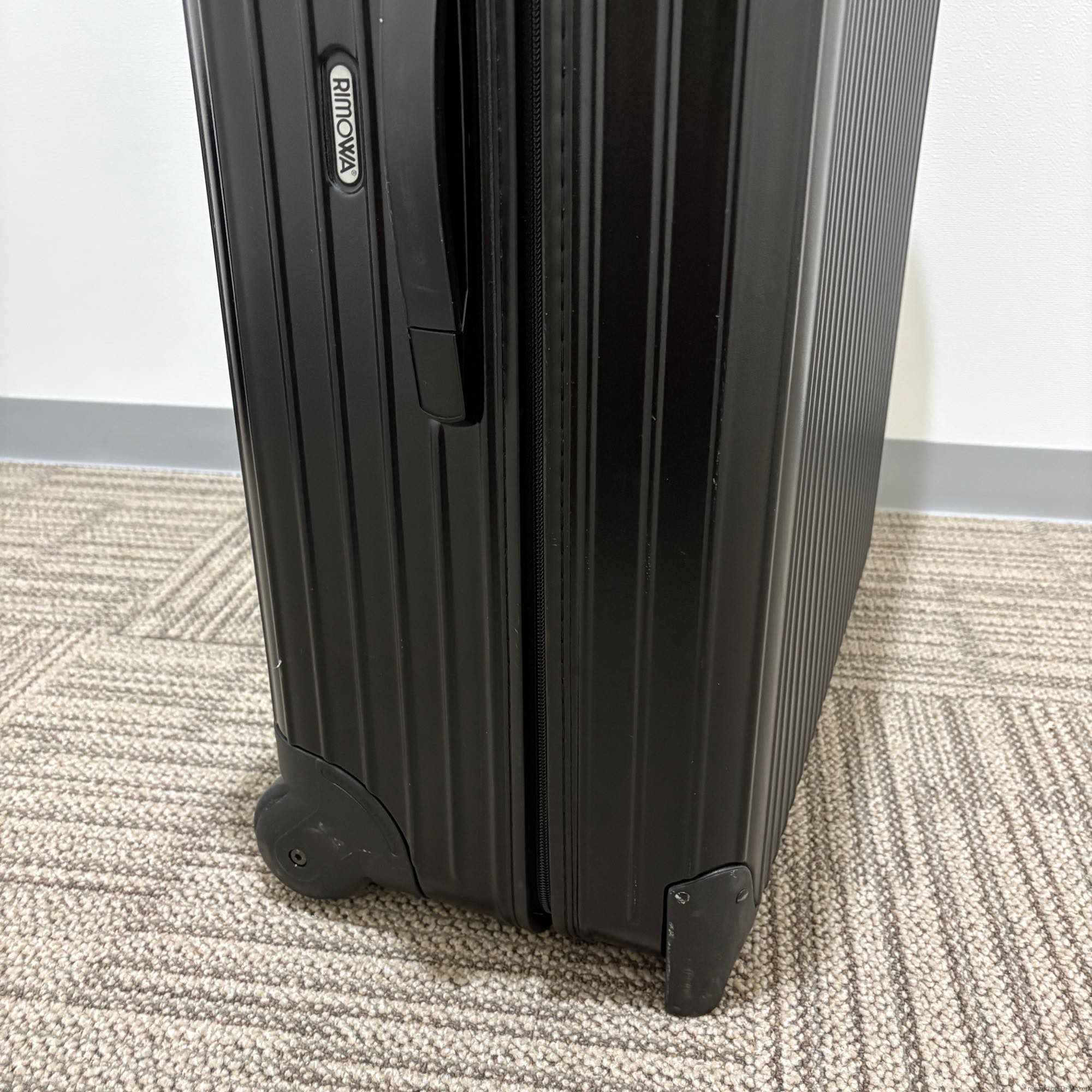 リモワ　サルサ　851.77-5　104リットル　中古美品　2輪