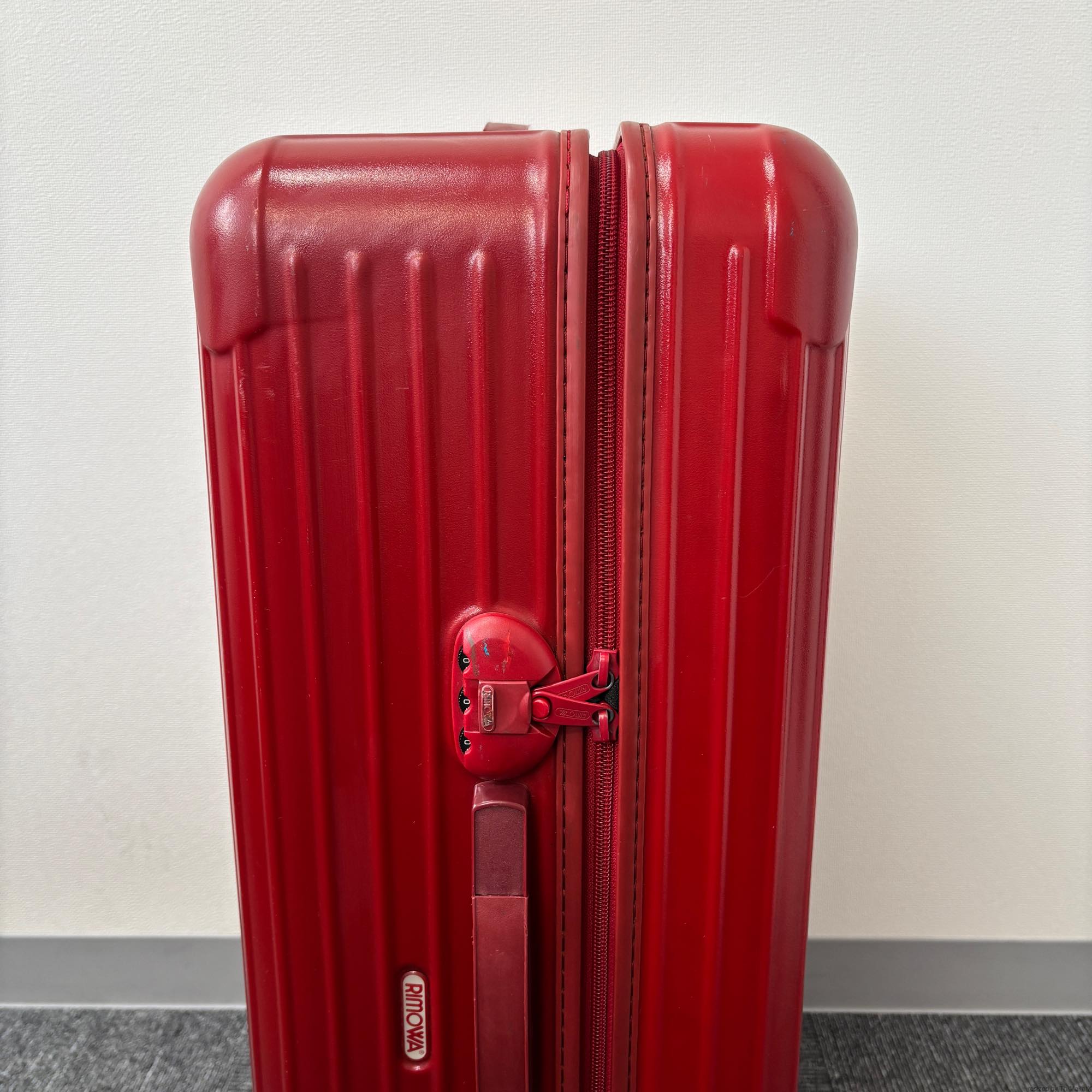 リモワ　サルサ(エッセンシャル)　U855.70-5　中古美品　82リットル　2輪