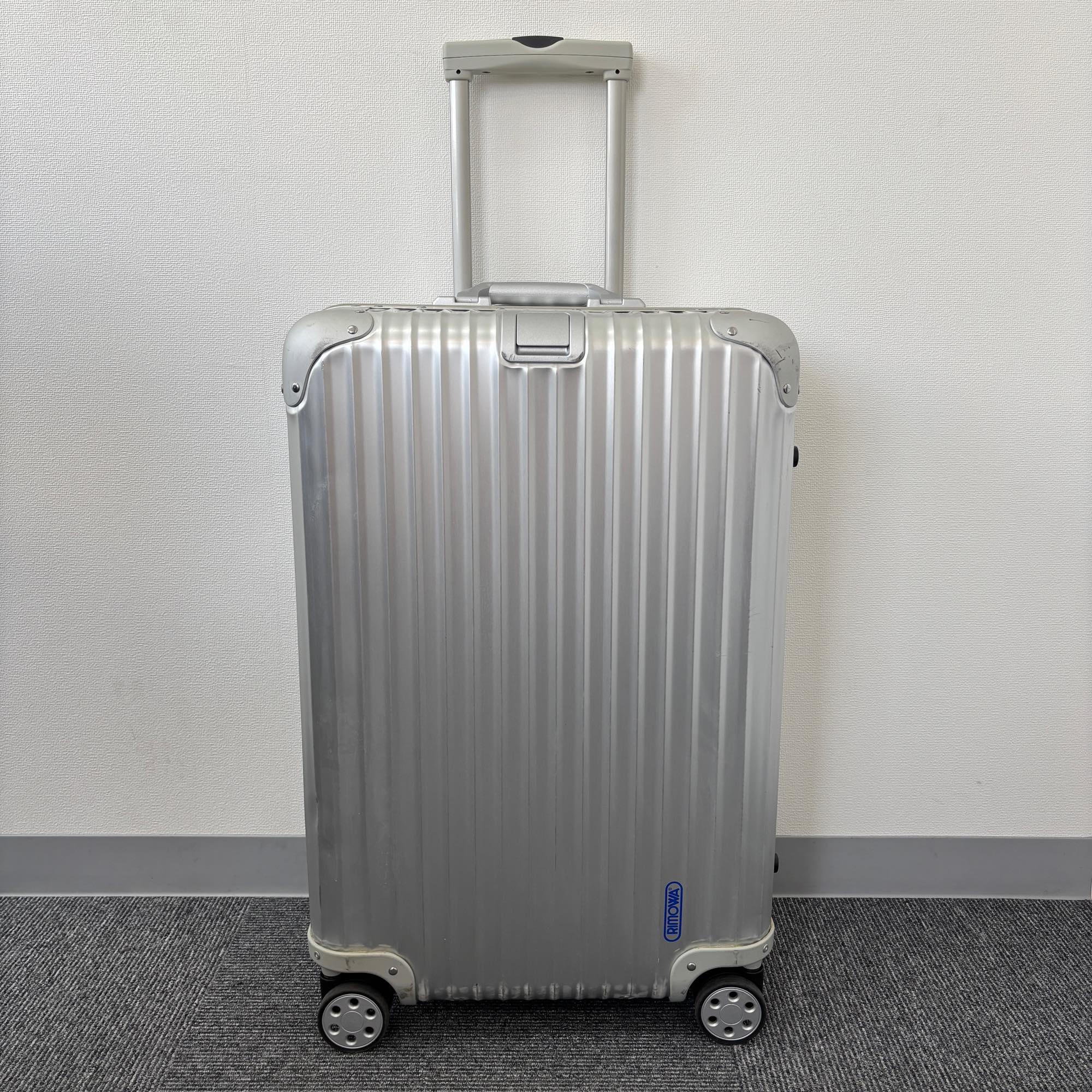 リモワ　トパーズ(オリジナル)　932.63-5 　中古美品　64リットル　4輪