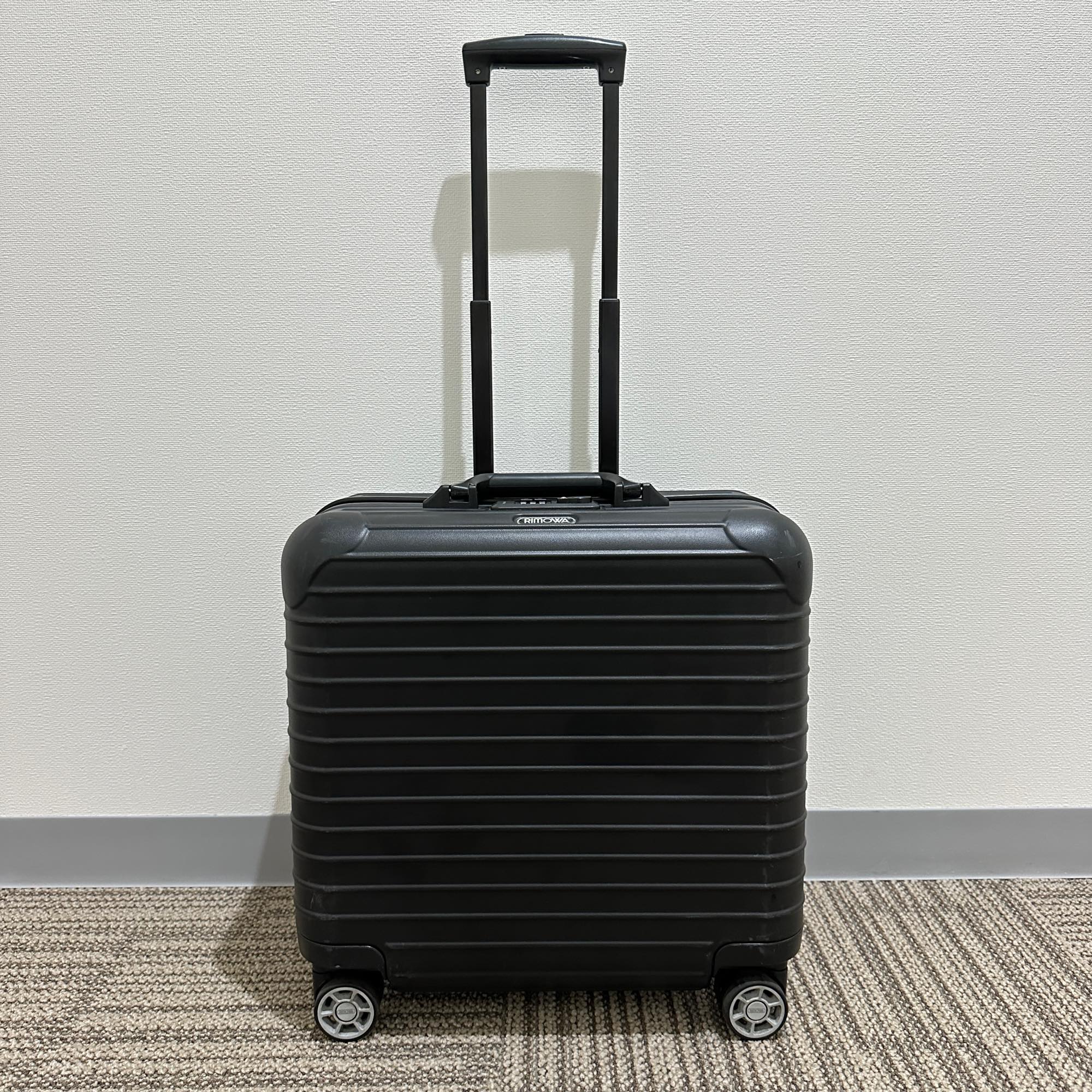 リモワ　サルサ　810.40-6　27リットル　中古美品　4輪