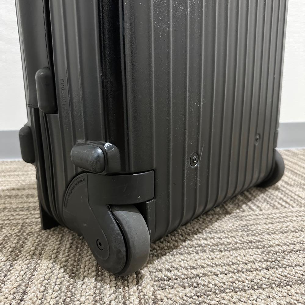 リモワ　サルサ　851.52-6　32リットル　中古商品　2輪