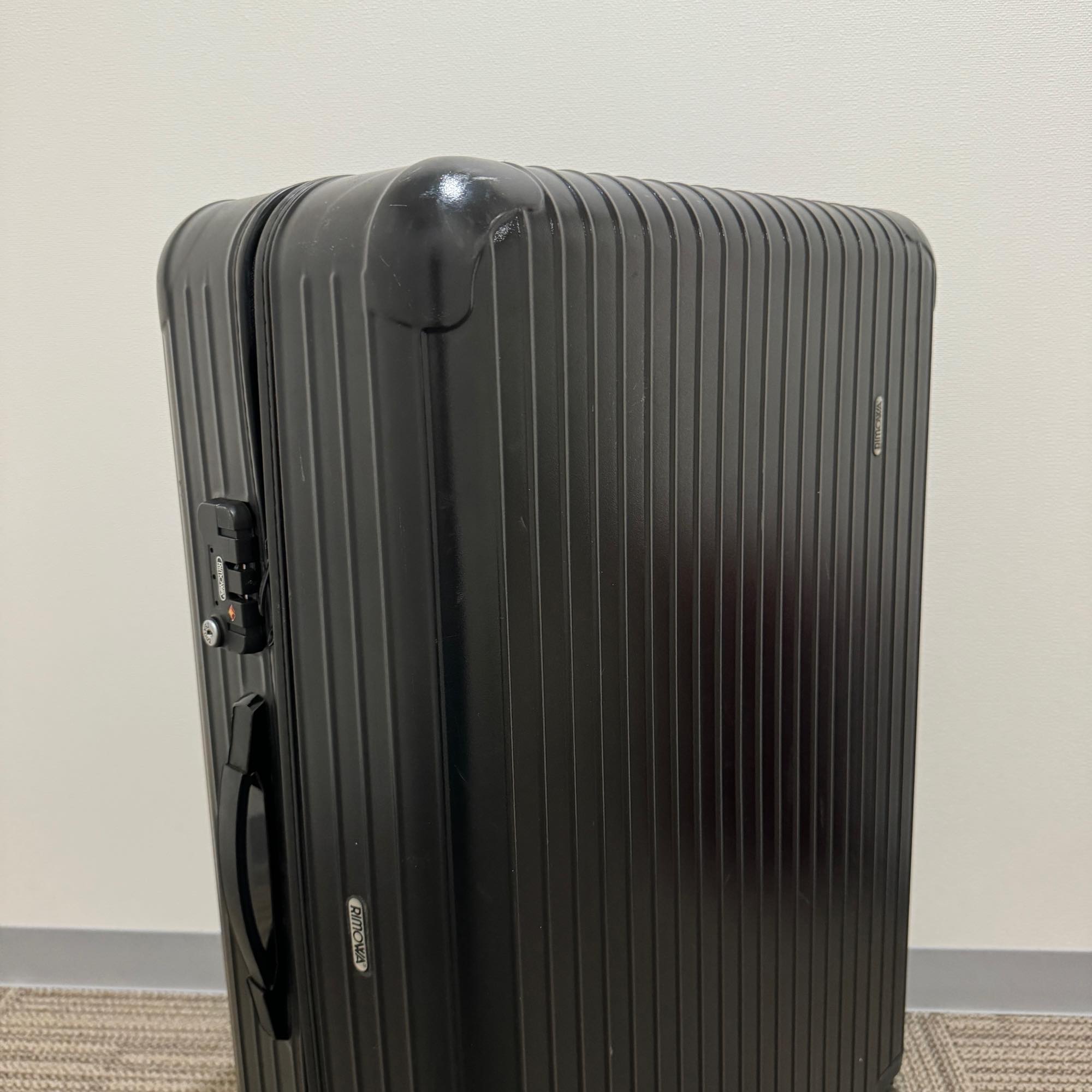 リモワ　サルサ　871.77-6　107リットル　中古商品　4輪