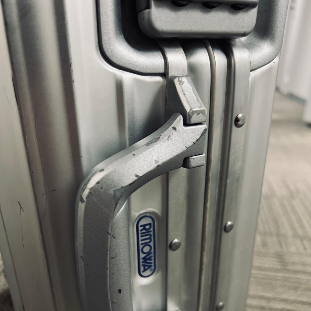 リモワ トパーズ 929.52-6 中古商品 32リットル 2輪 – リモワ(RIMOWA