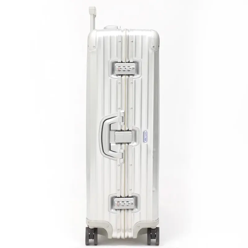 リモワ　トパーズ　中古商品　932.77-6　104リットル　4輪