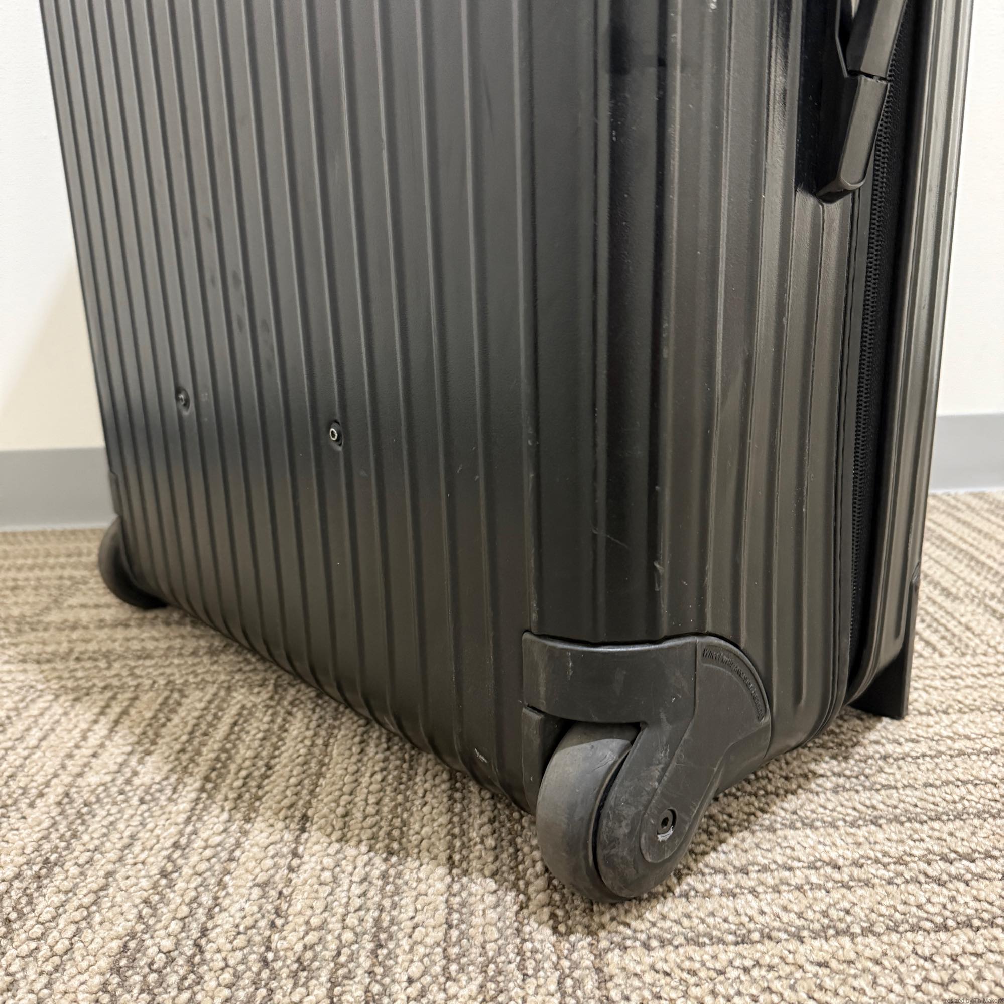 リモワ　サルサ　中古商品　851.70-7　87リットル　2輪