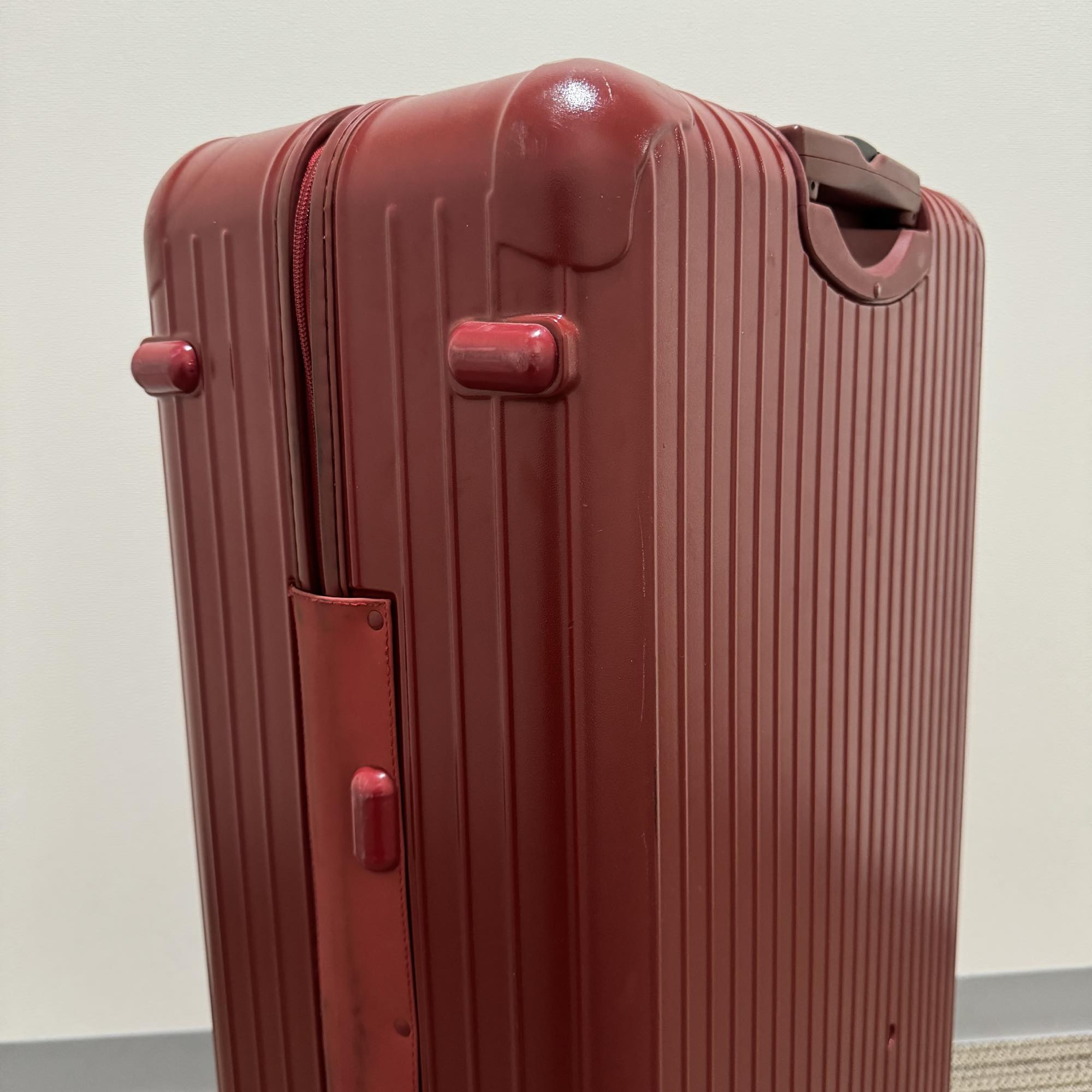 リモワ　サルサ　875.77-7　104リットル　中古商品　4輪