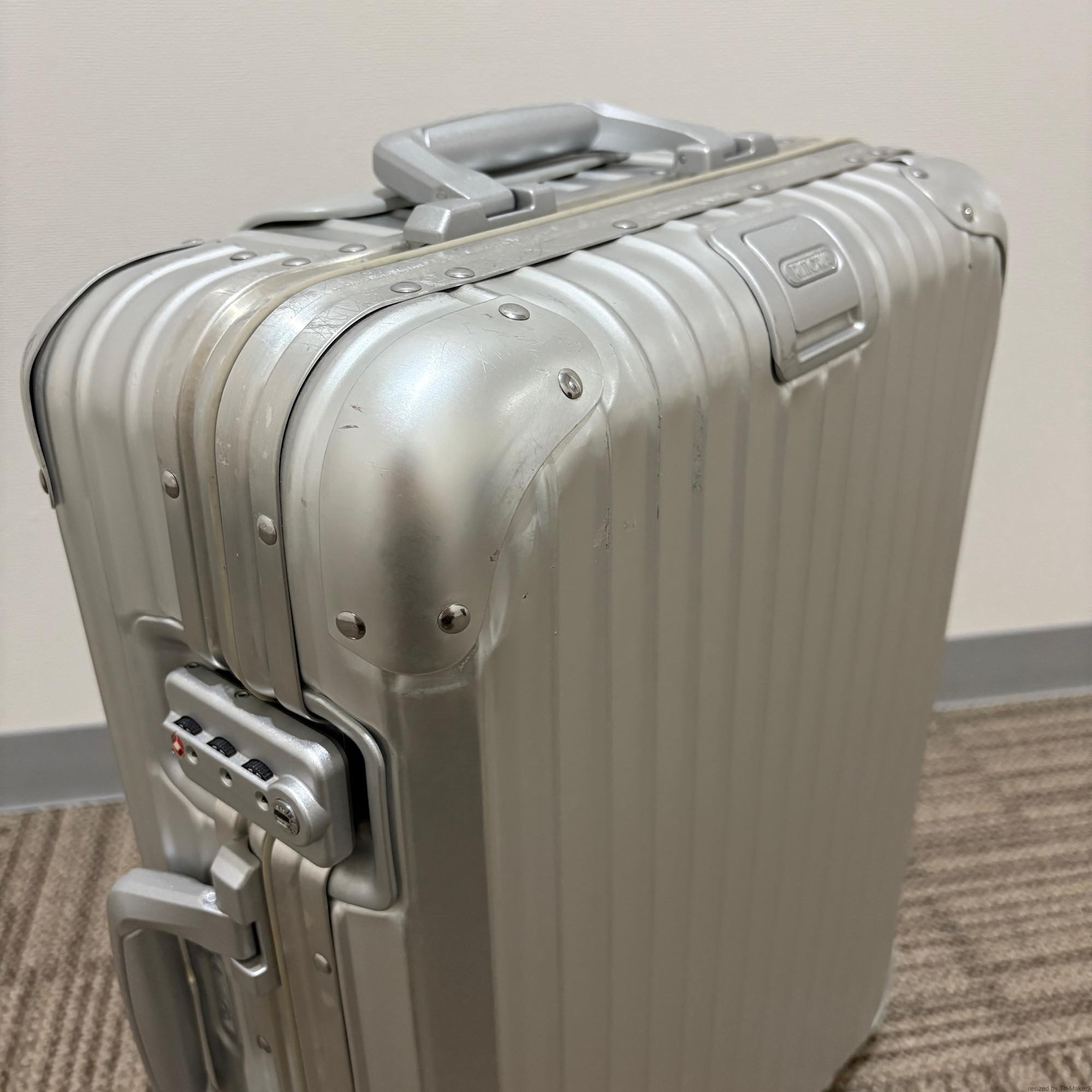 リモワ トパーズ 920.52-7 中古美品 32リットル 2輪 – リモワ(RIMOWA