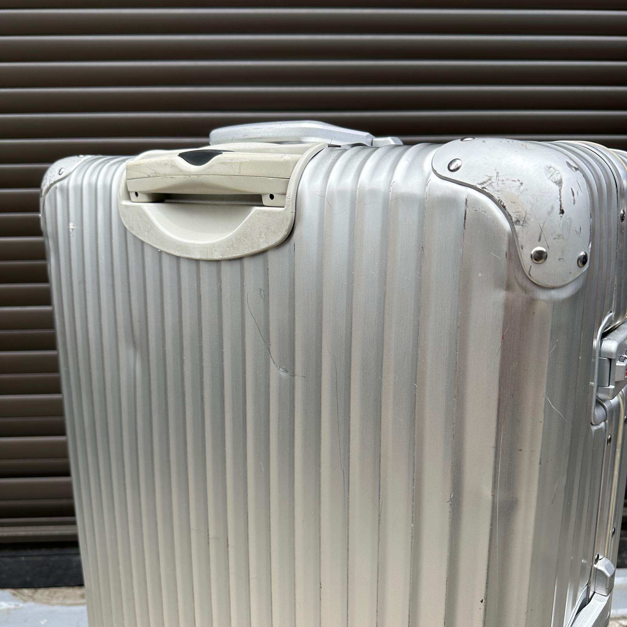 morinrin ヴィンテージリモワ RIMOWA トパーズ104L リモワ トパーズ 中古商品 932.77-7 104リットル 4輪 – リモワ(RIMOWA