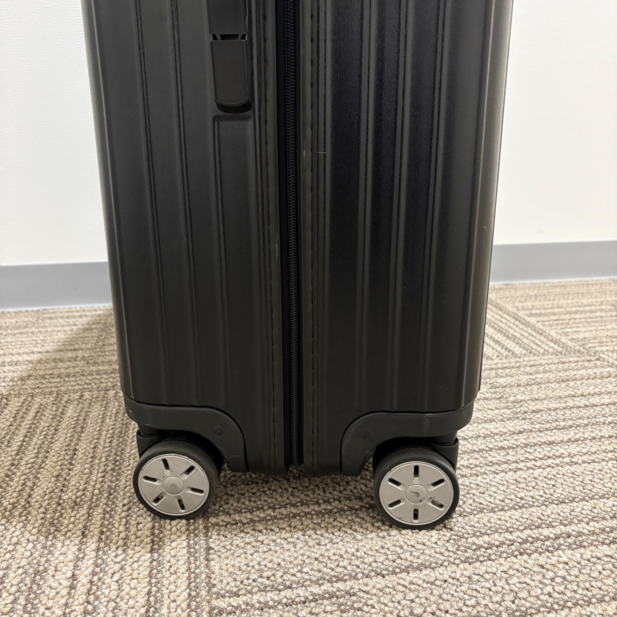 リモワ　サルサ　871.77-8　107リットル　中古商品　4輪
