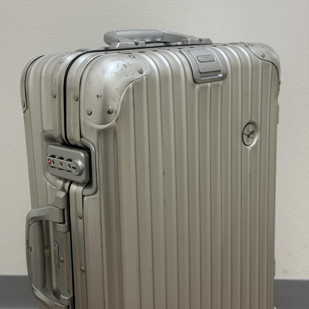 ルフトハンザ　リモワ　アルミニウム　921.90-8　中古美品　32リットル　2輪
