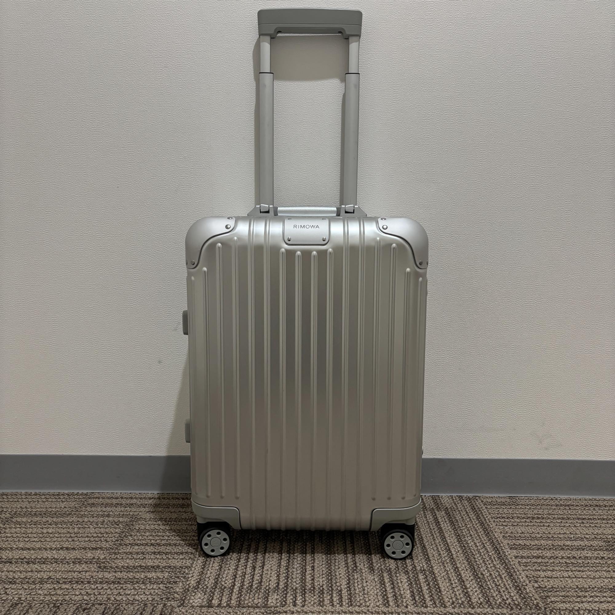 リモワ　オリジナル　925.53.00.4-8　キャビン　中古美品　35リットル　4輪