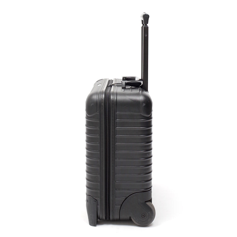 リモワ　サルサ　中古商品　810.40.03.2　25リットル　4輪