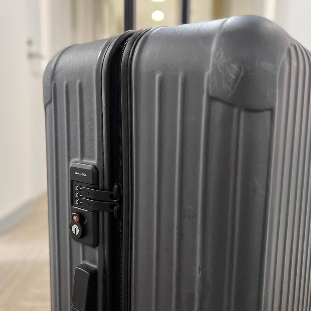 リモワ　サルサ　810.70　78リットル　中古商品　4輪