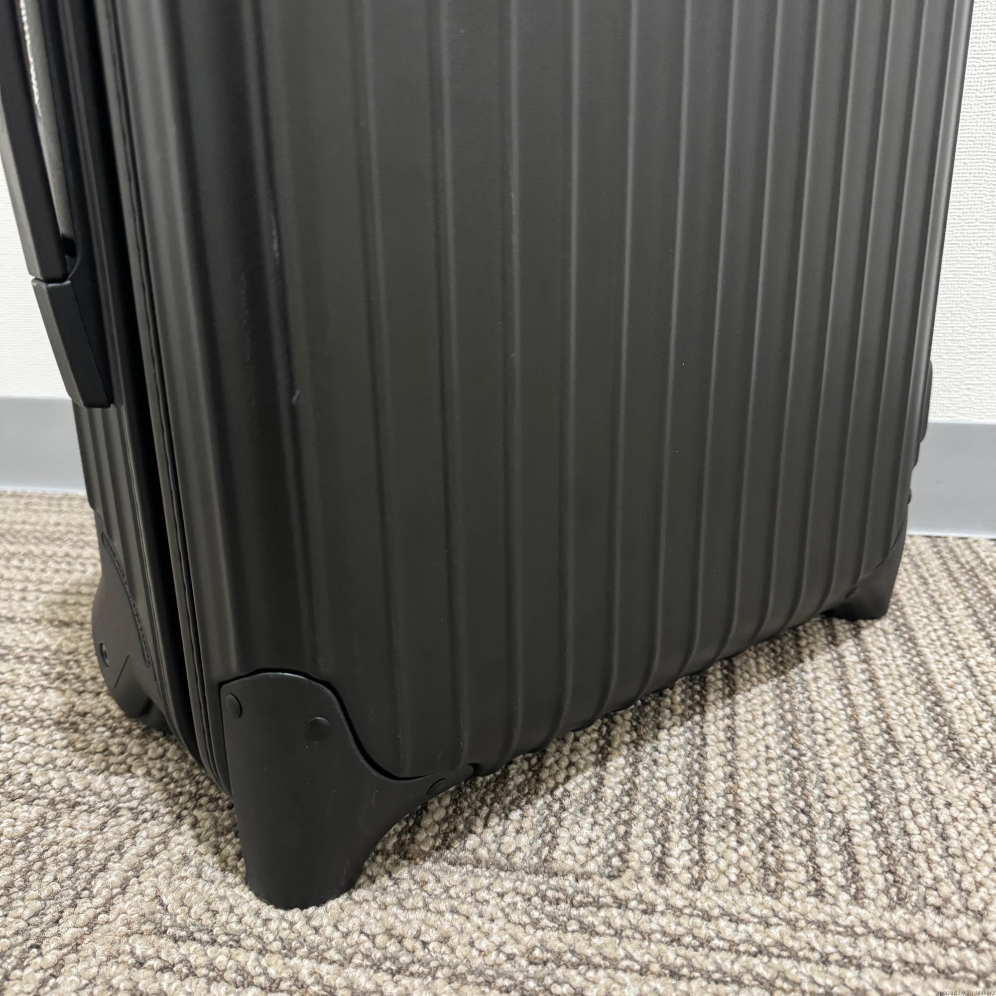リモワ　ANAコラボ限定サルサ　810.90.03.1　中古備品　32リットル　2輪
