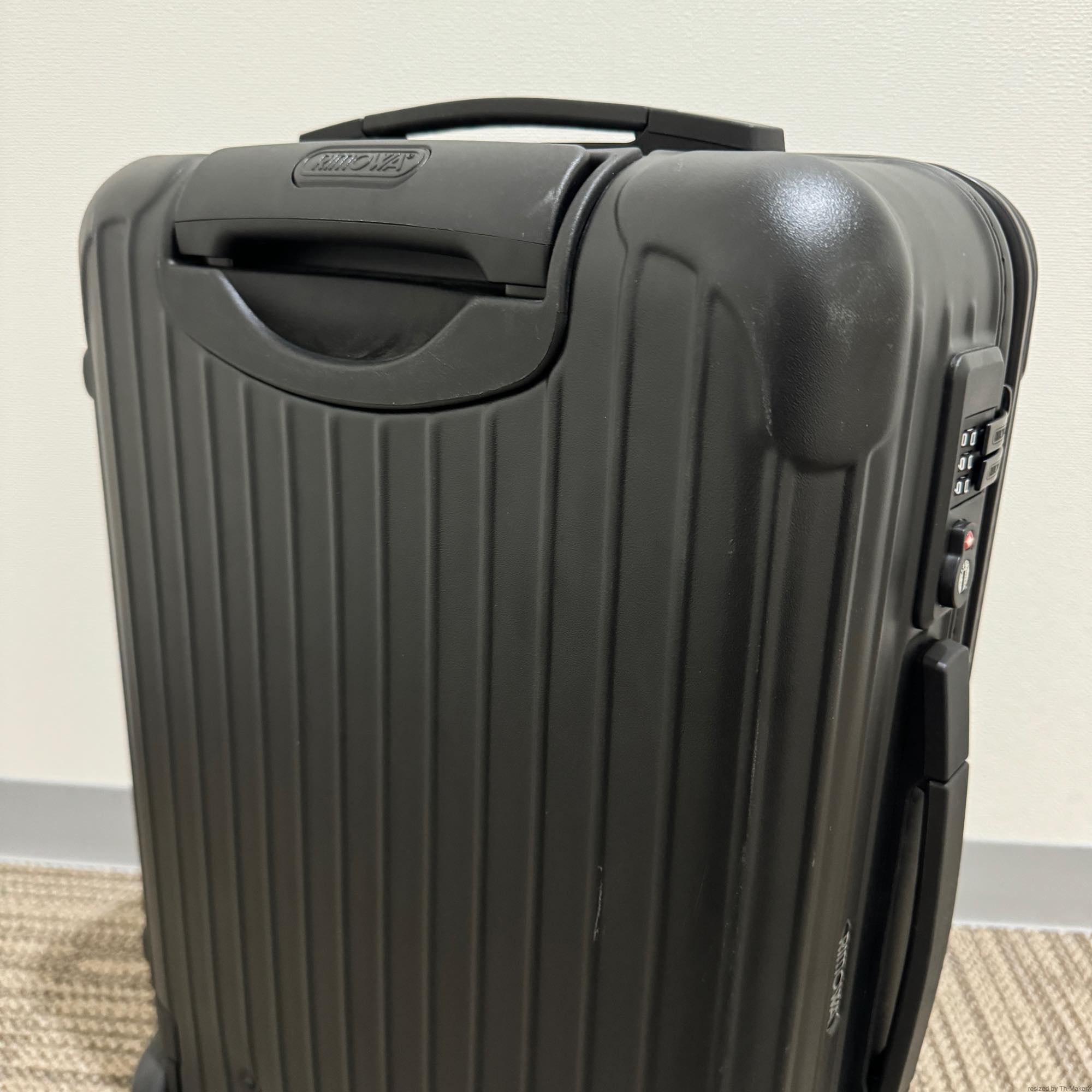 リモワ　ANAコラボ限定サルサ　810.90.03.1　中古備品　32リットル　2輪