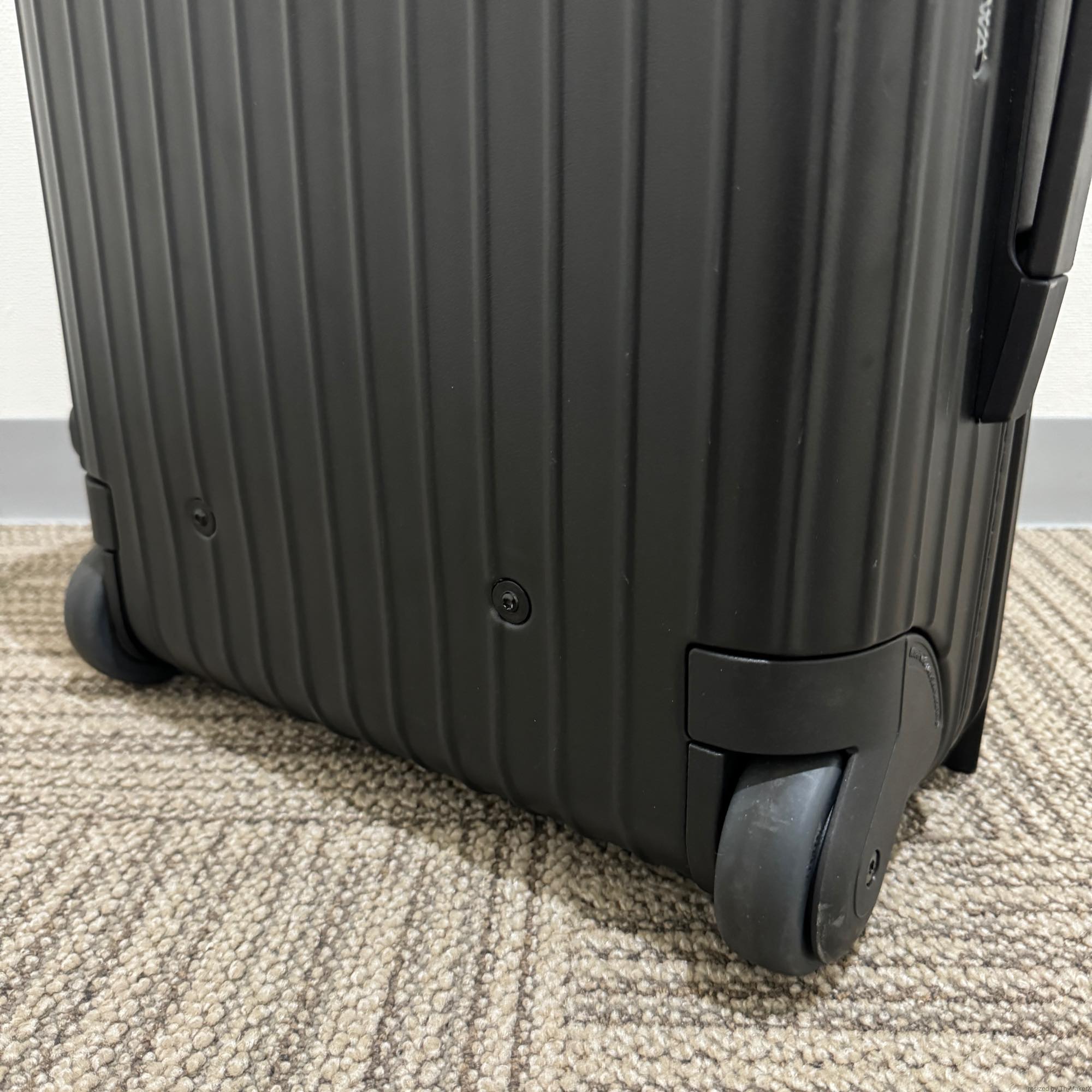 リモワ ANAコラボ限定サルサ 810.90.03.1 中古備品 32リットル 2輪