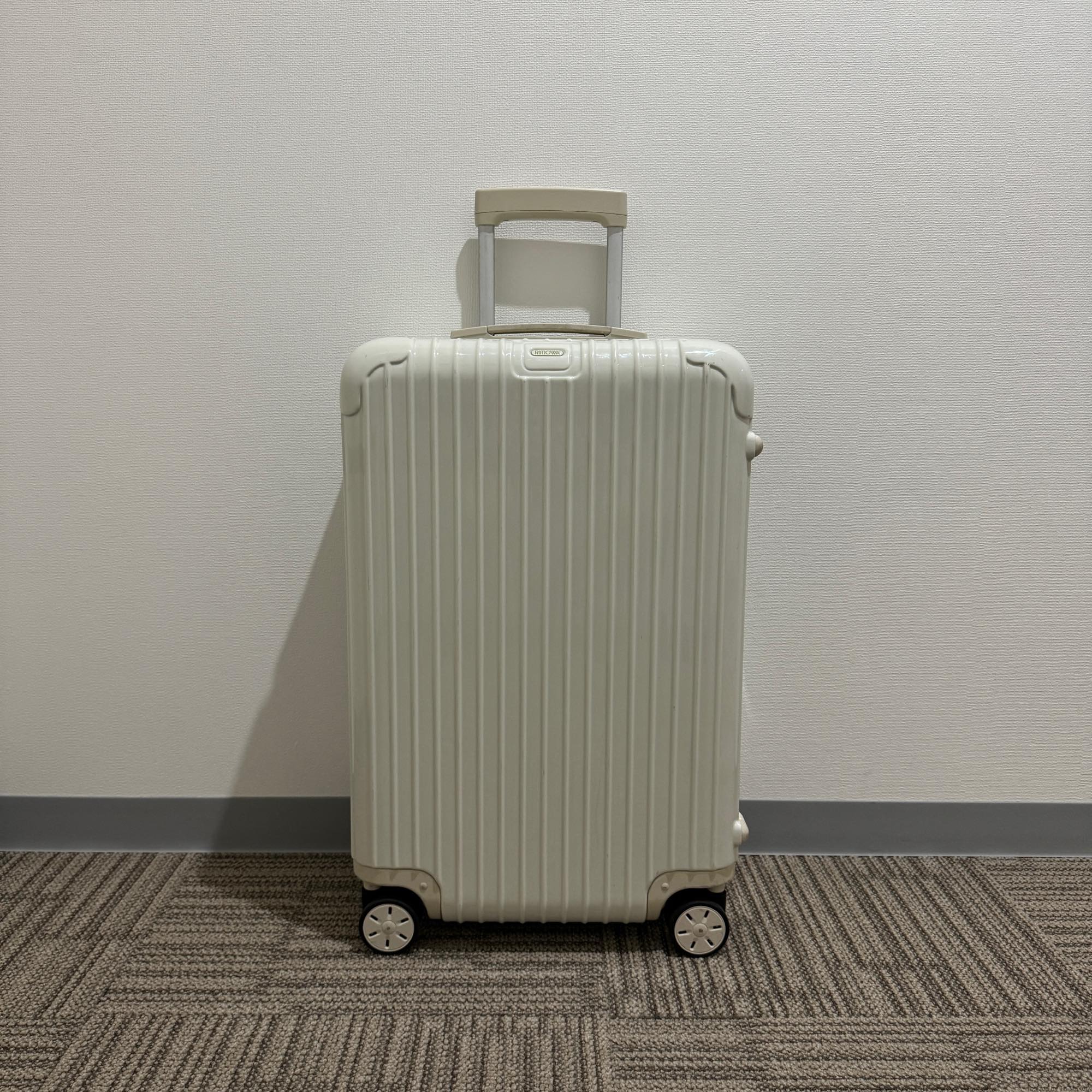 リモワ　サルサ　810.90 　中古商品　23リットル　2輪