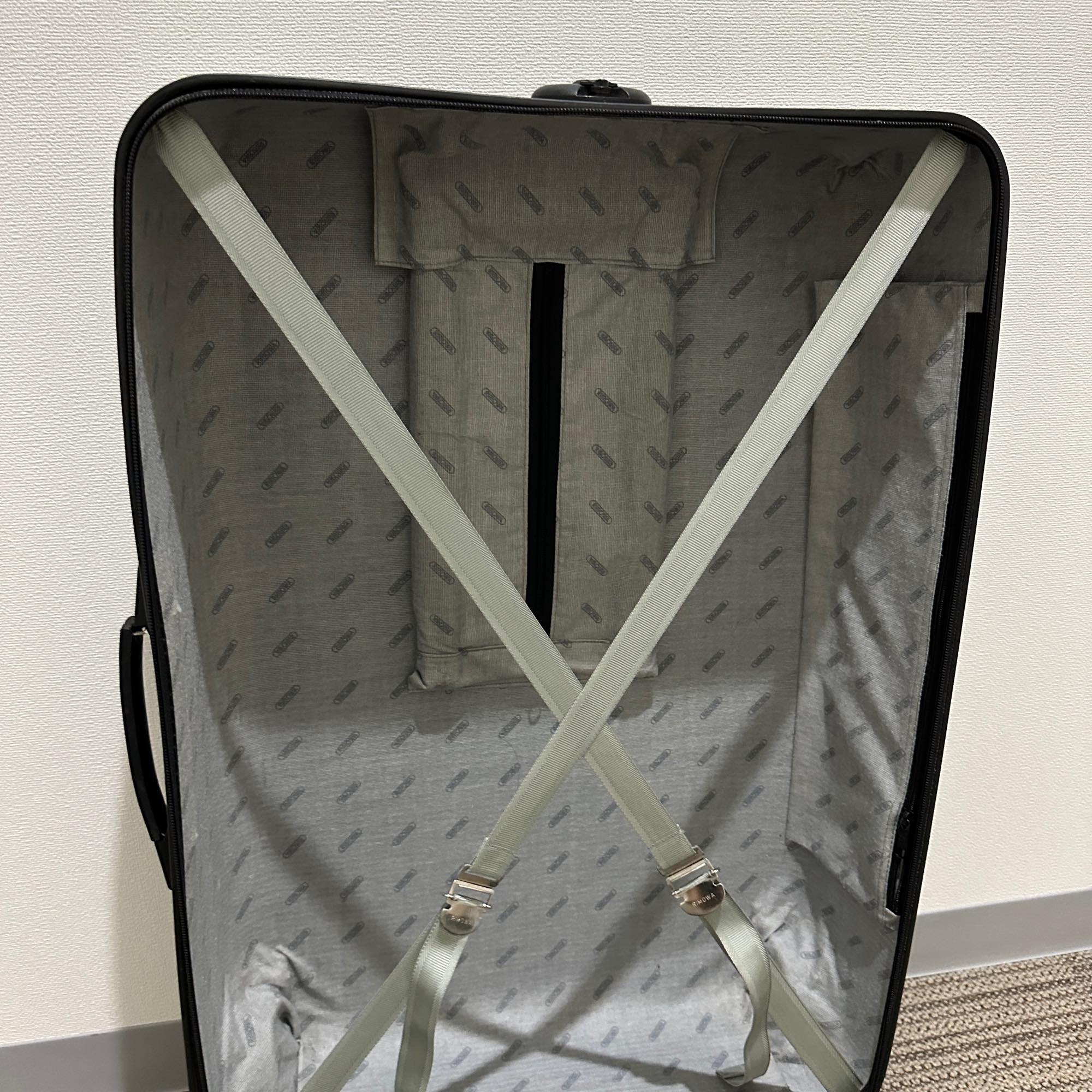 リモワ　サルサ　811.70　78リットル　中古商品　2輪