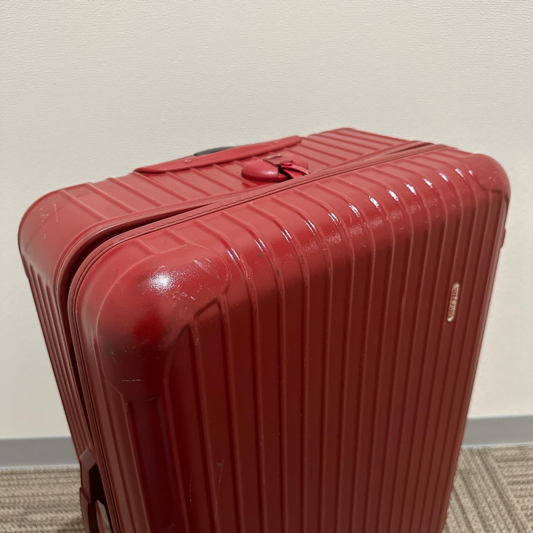 リモワ　サルサ　815.63　中古商品　61リットル